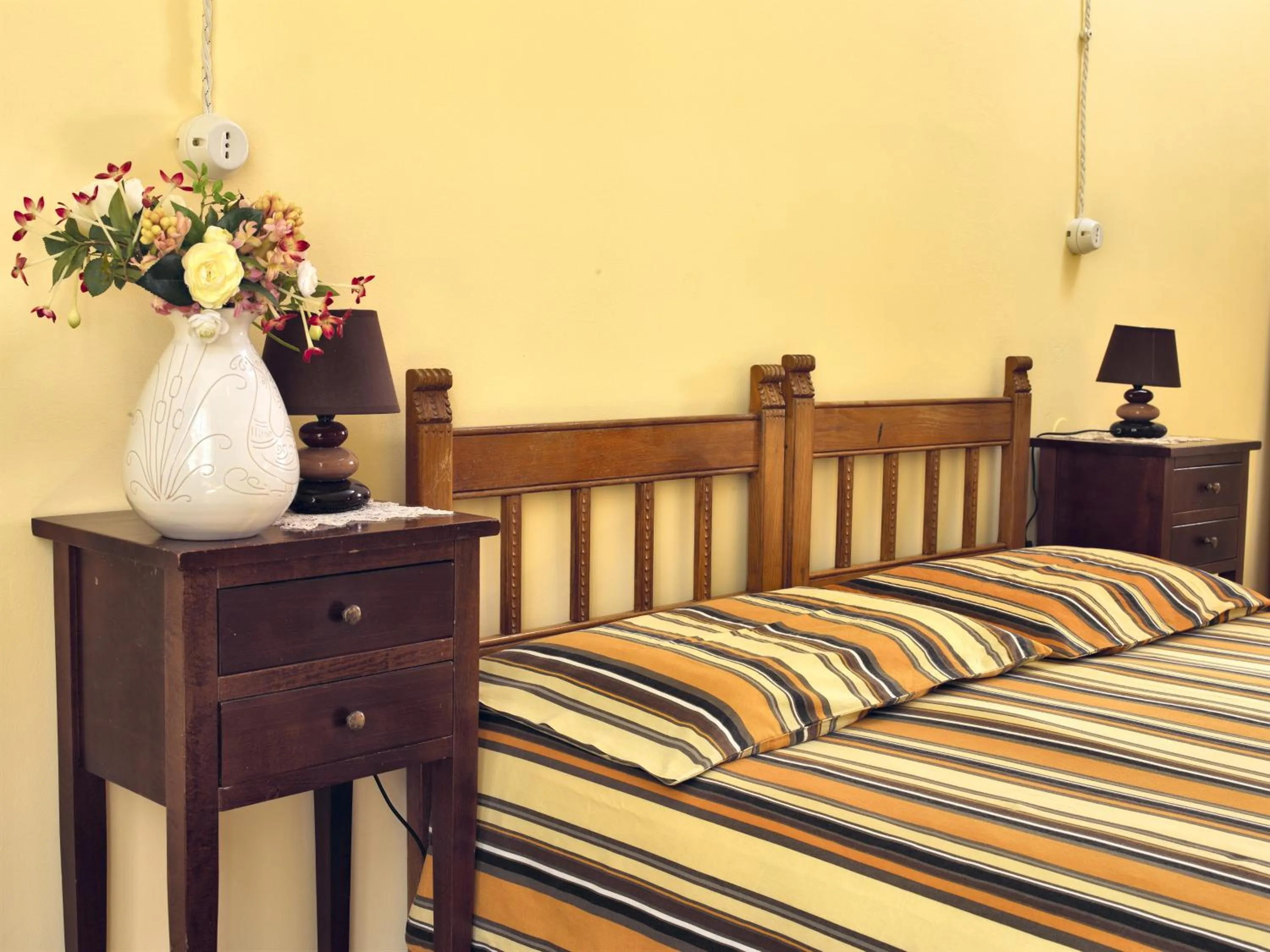 Decorative detail, Bed in Domo Silvia E Paolo