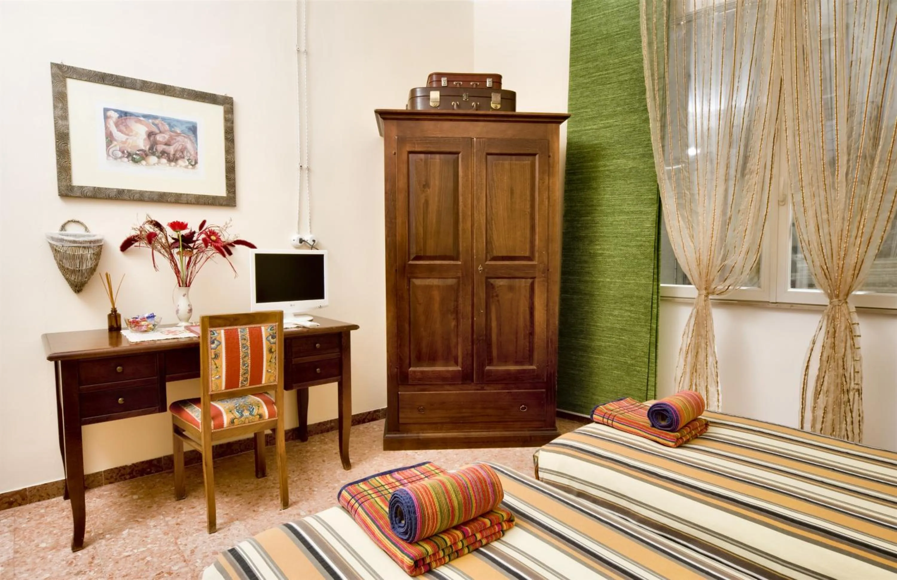 Photo of the whole room, Bed in Domo Silvia E Paolo