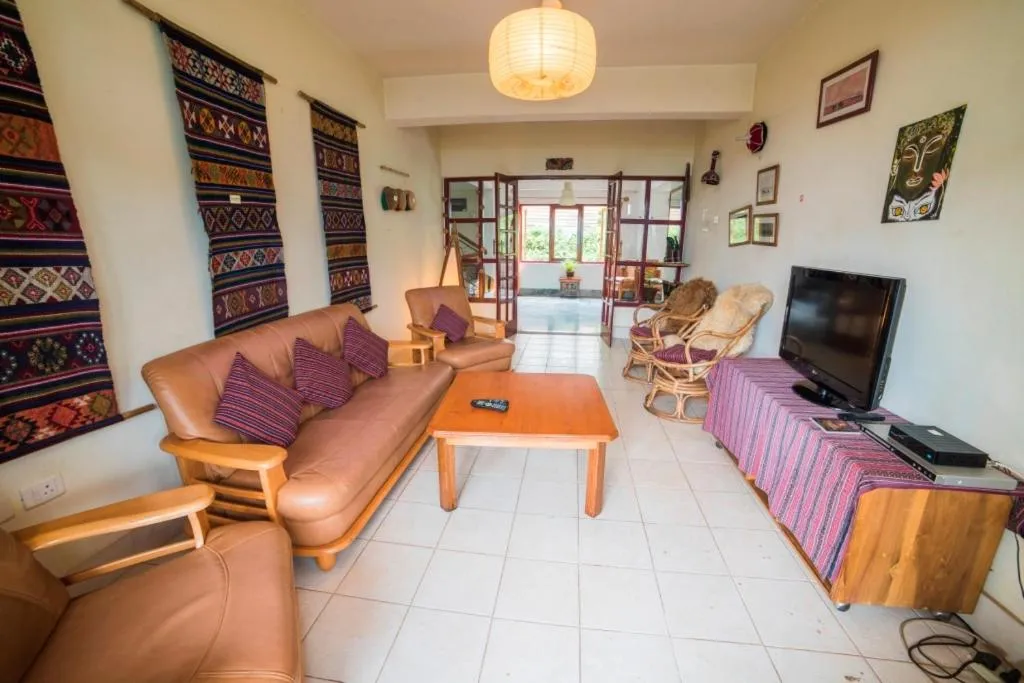 TV and multimedia in Bamboo Retreat