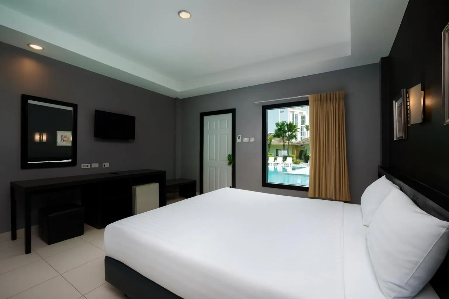 Bed in Tuana Hotels The Natural Resort