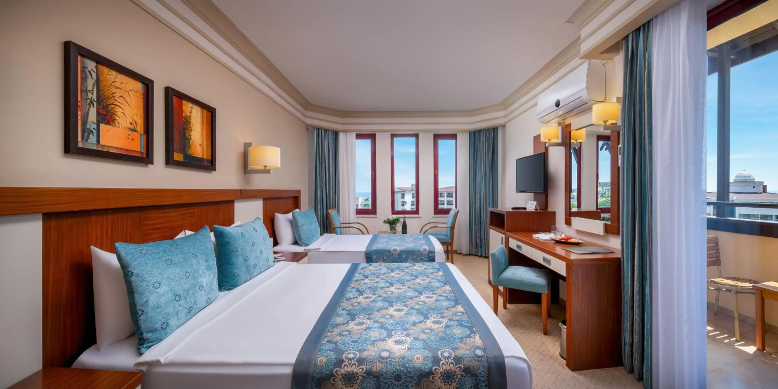 Bed in Villa Side Hotel