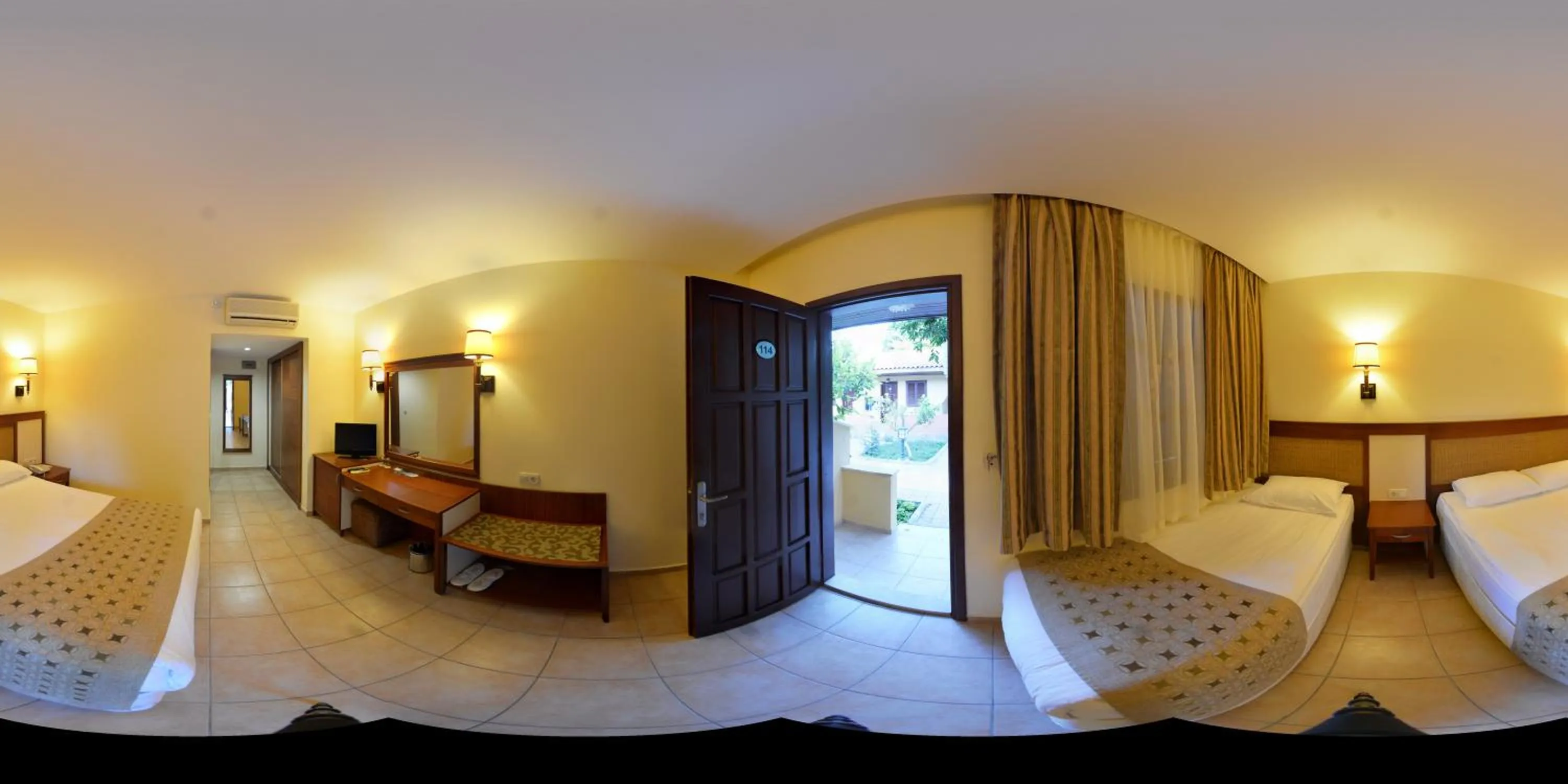 Photo of the whole room, Bed in Ozlem Garden Hotel