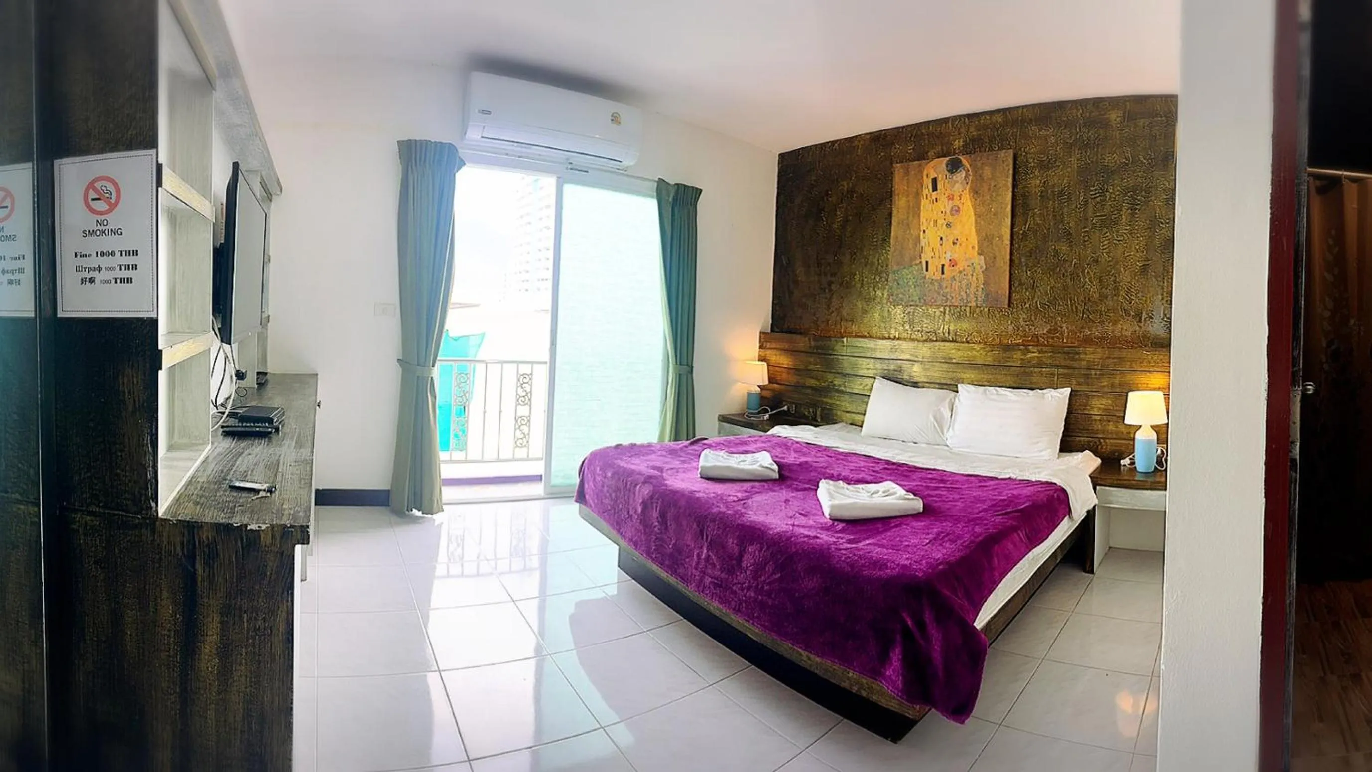 Bed in The Shades Hotel 50 meter Beach Front