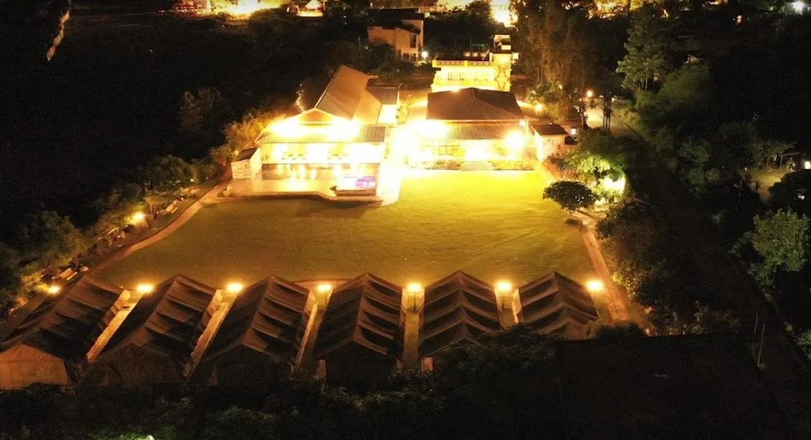 Four Banyans Spirit & Nature Resort