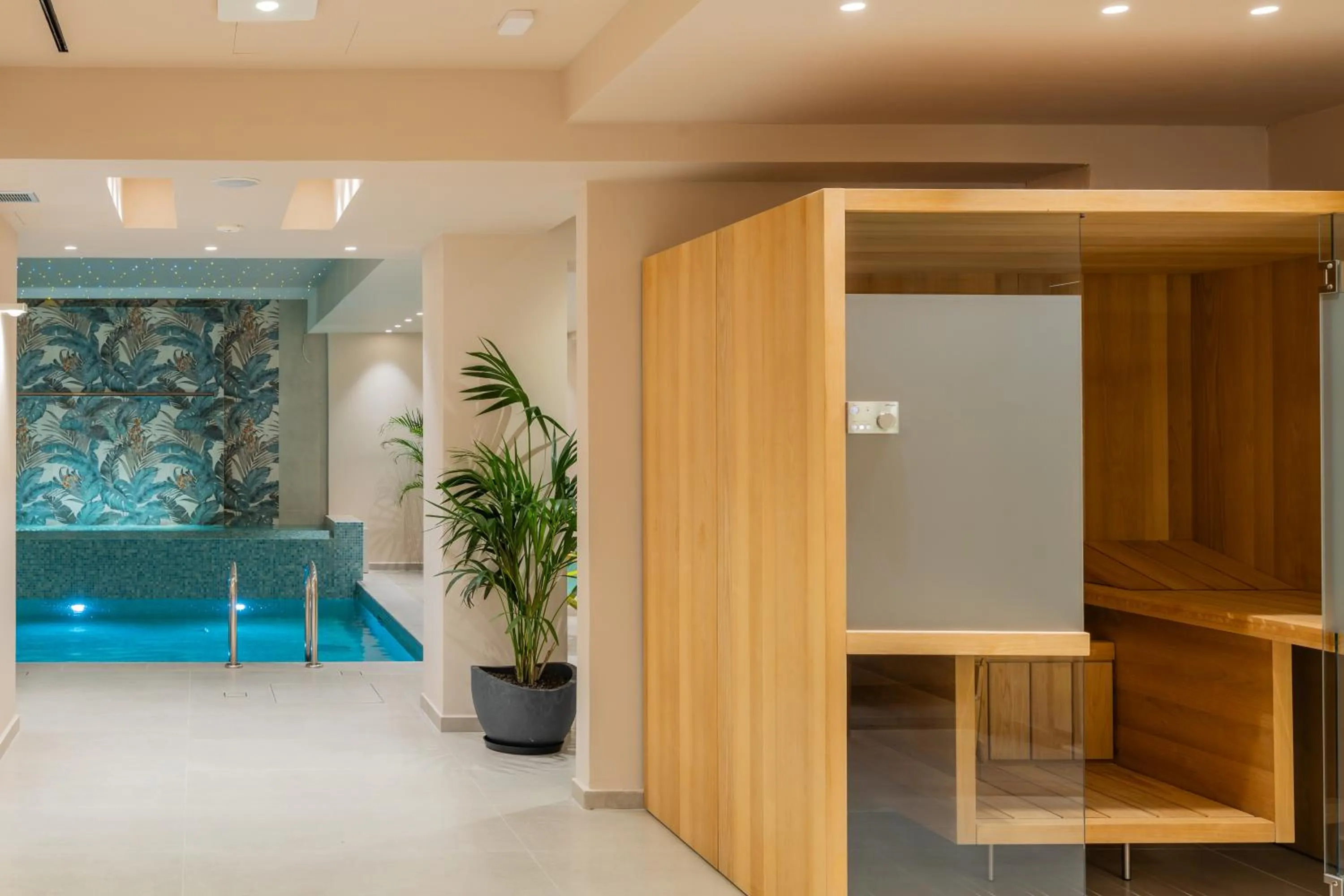 Ionian Plaza Hotel & Spa