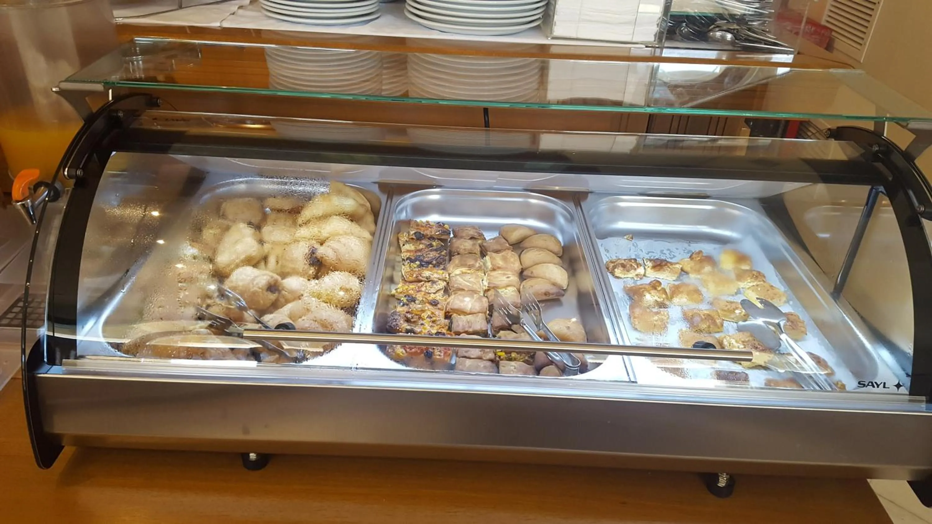 Ionian Plaza Hotel & Spa