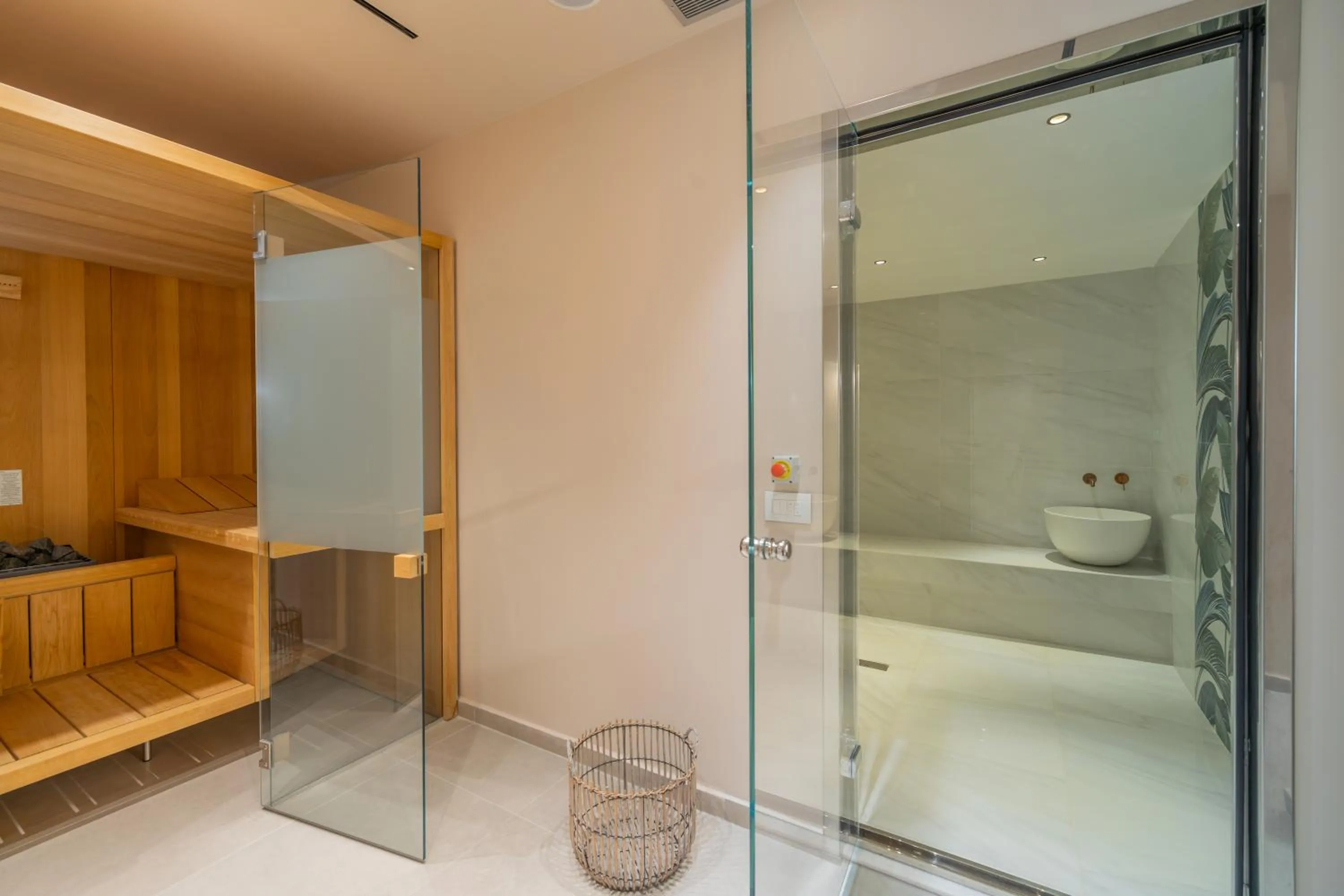 Ionian Plaza Hotel & Spa