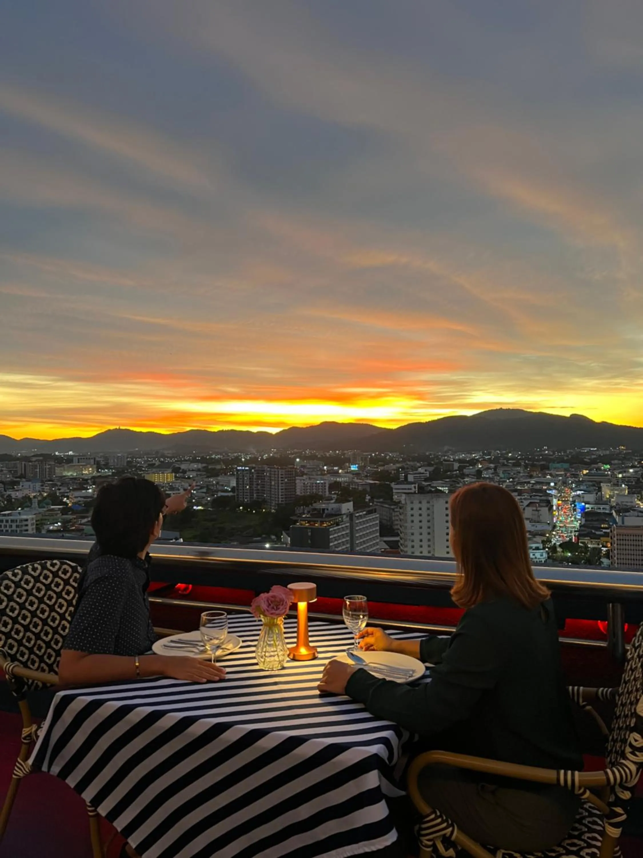 Restaurant/places to eat in Royal Phuket City Hotel