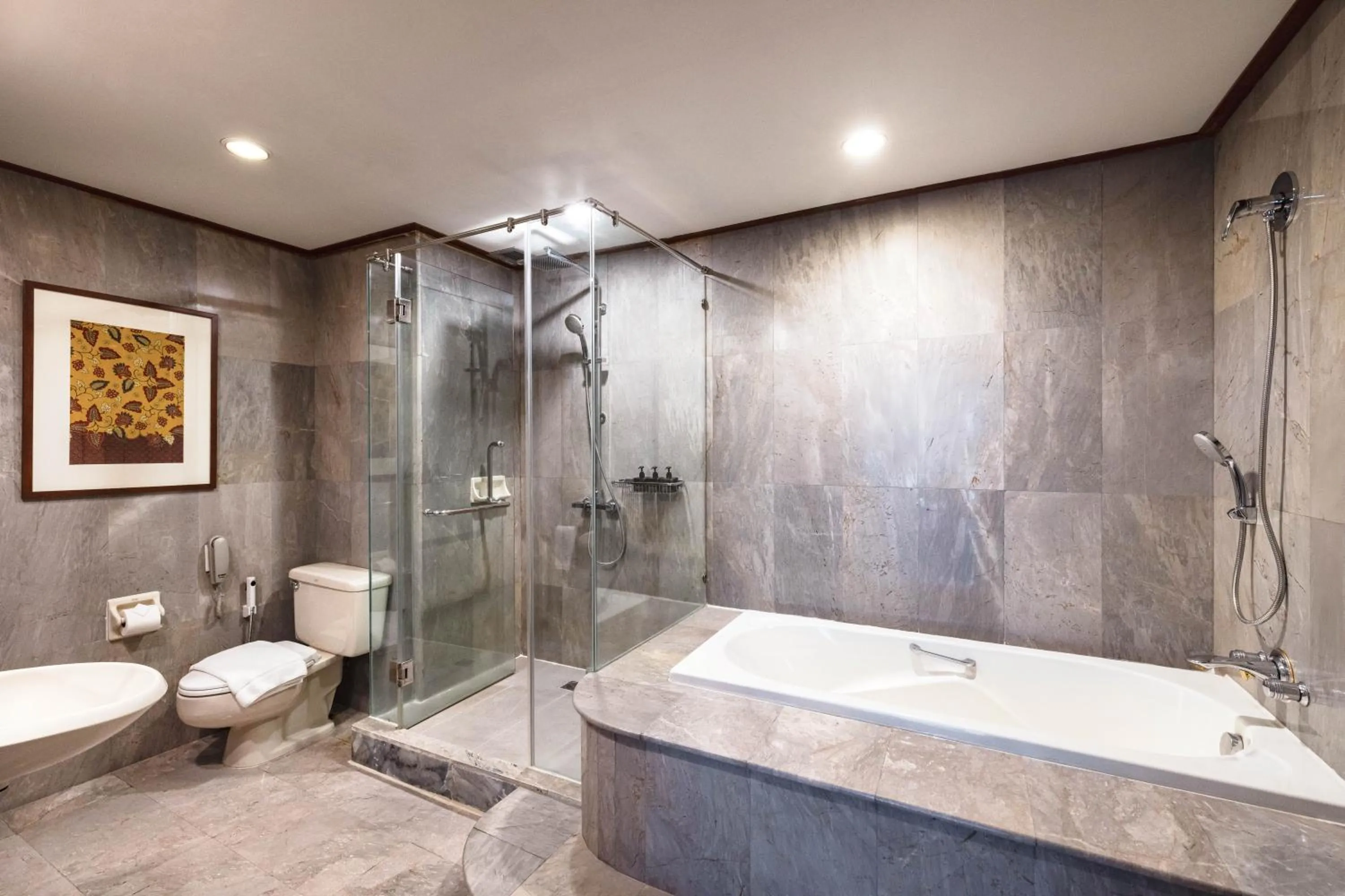 Shower in Royal Phuket City Hotel