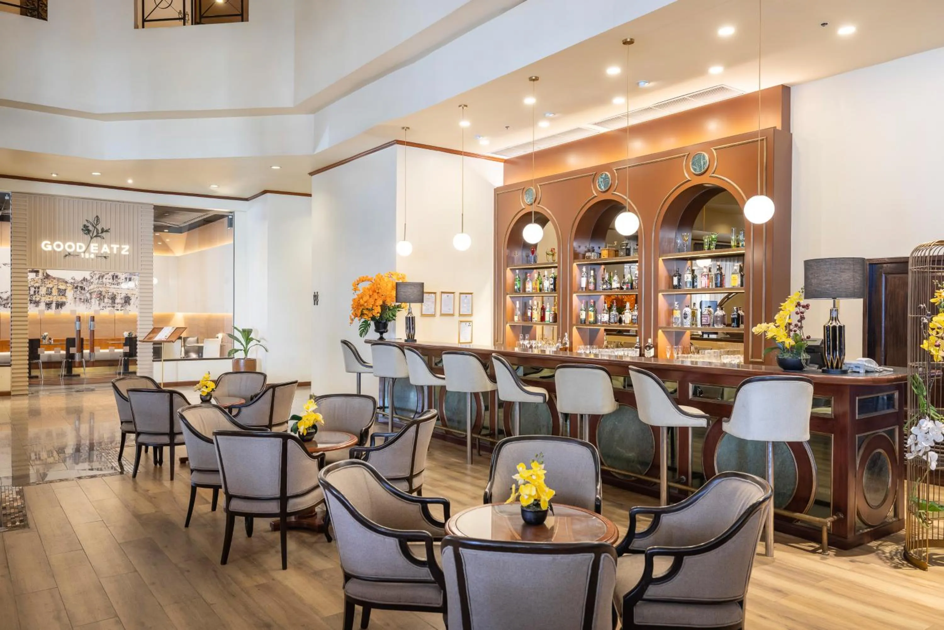 Lounge or bar in Royal Phuket City Hotel