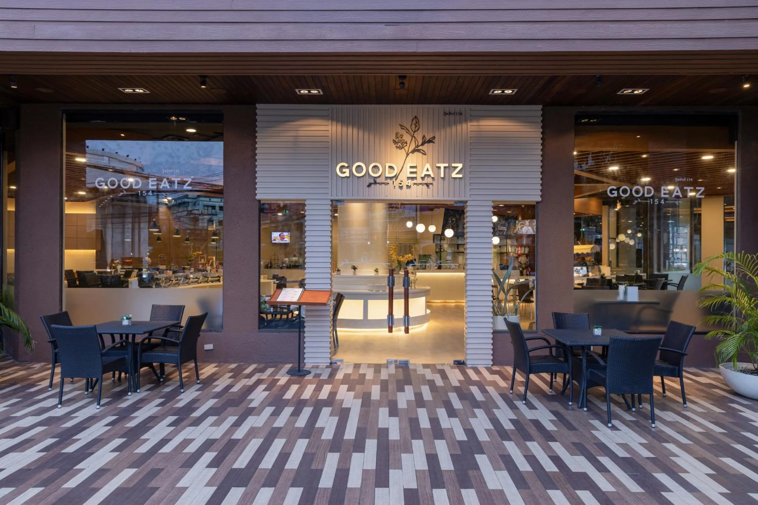 Restaurant/places to eat in Royal Phuket City Hotel