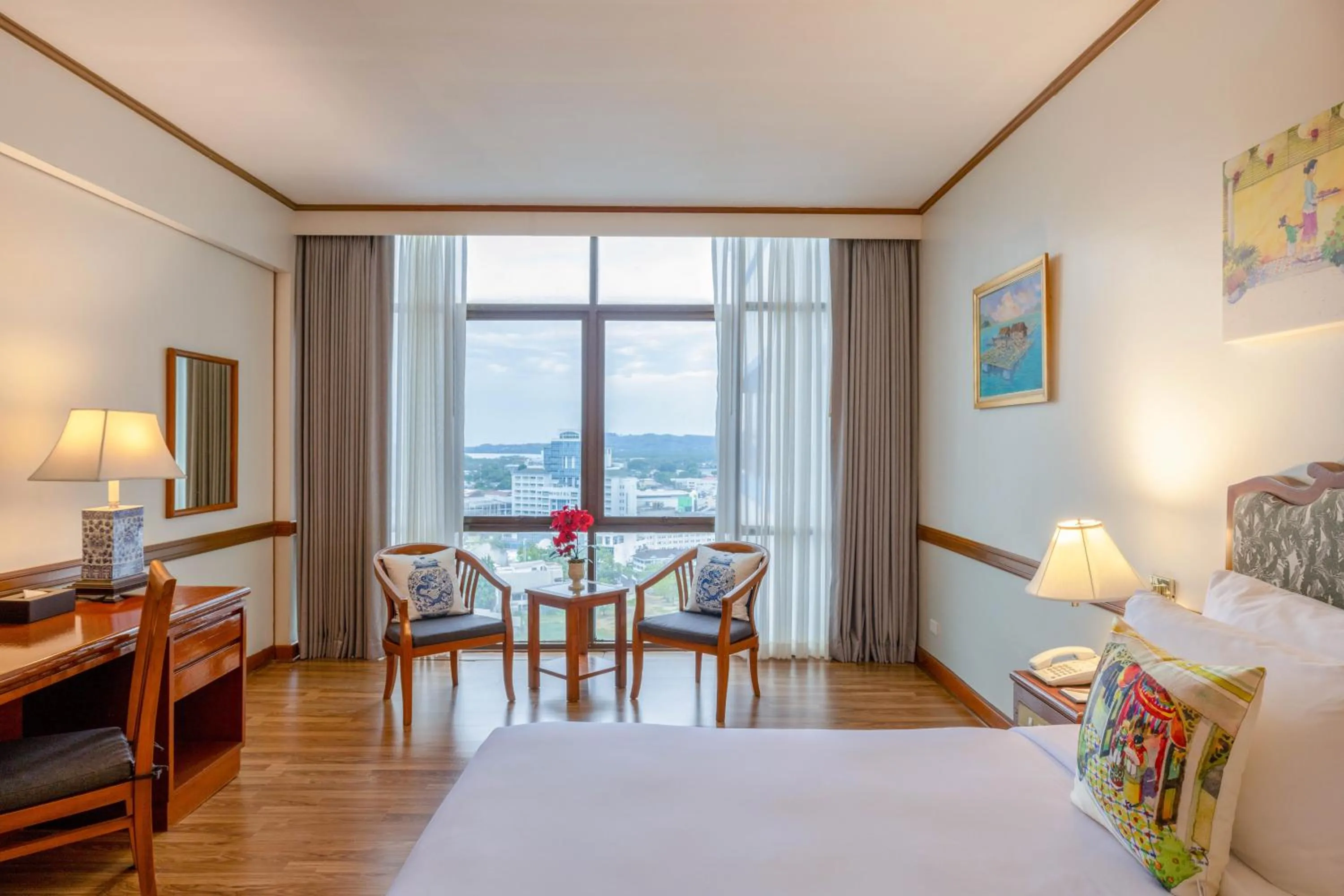 Bed in Royal Phuket City Hotel