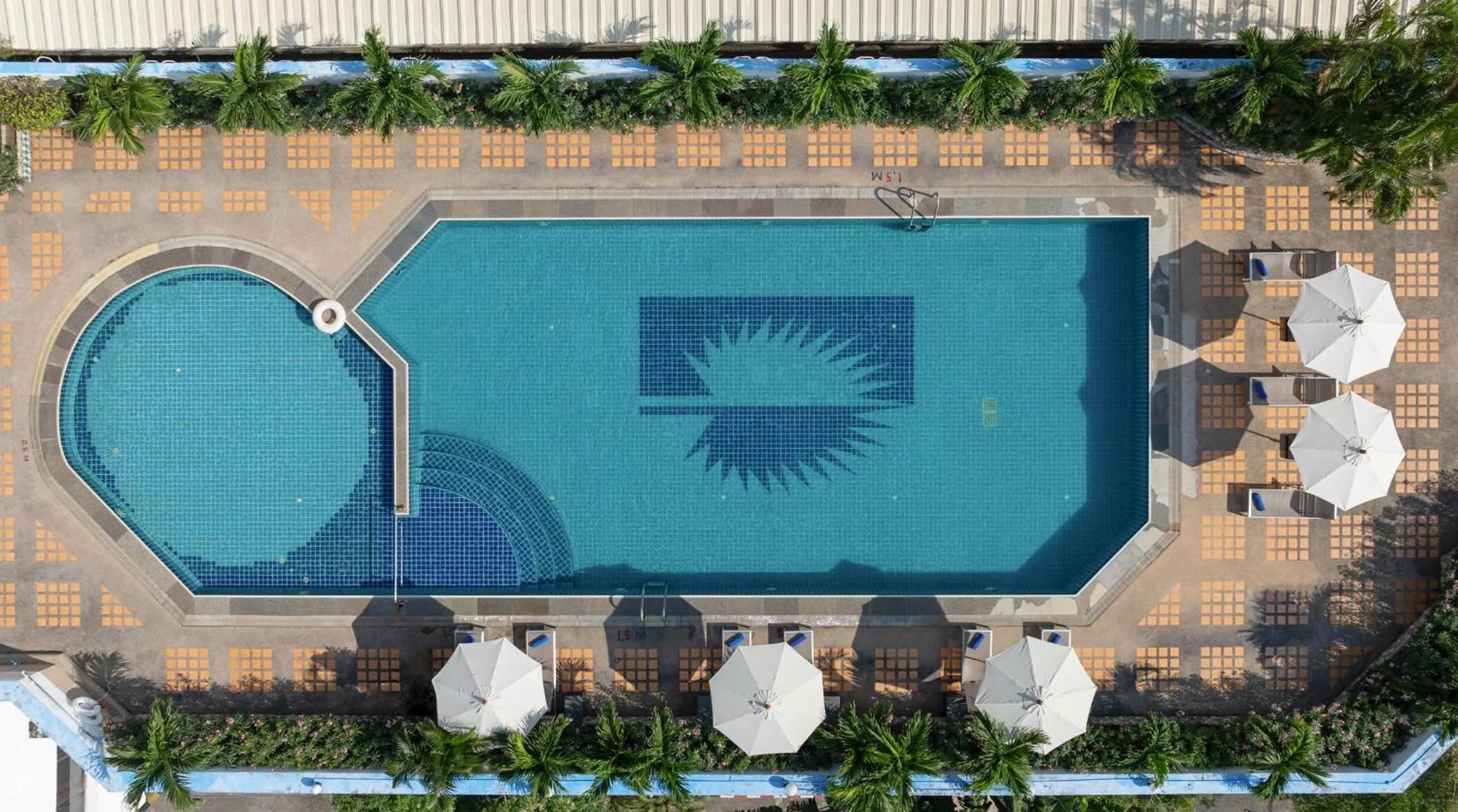 Swimming pool in Royal Phuket City Hotel
