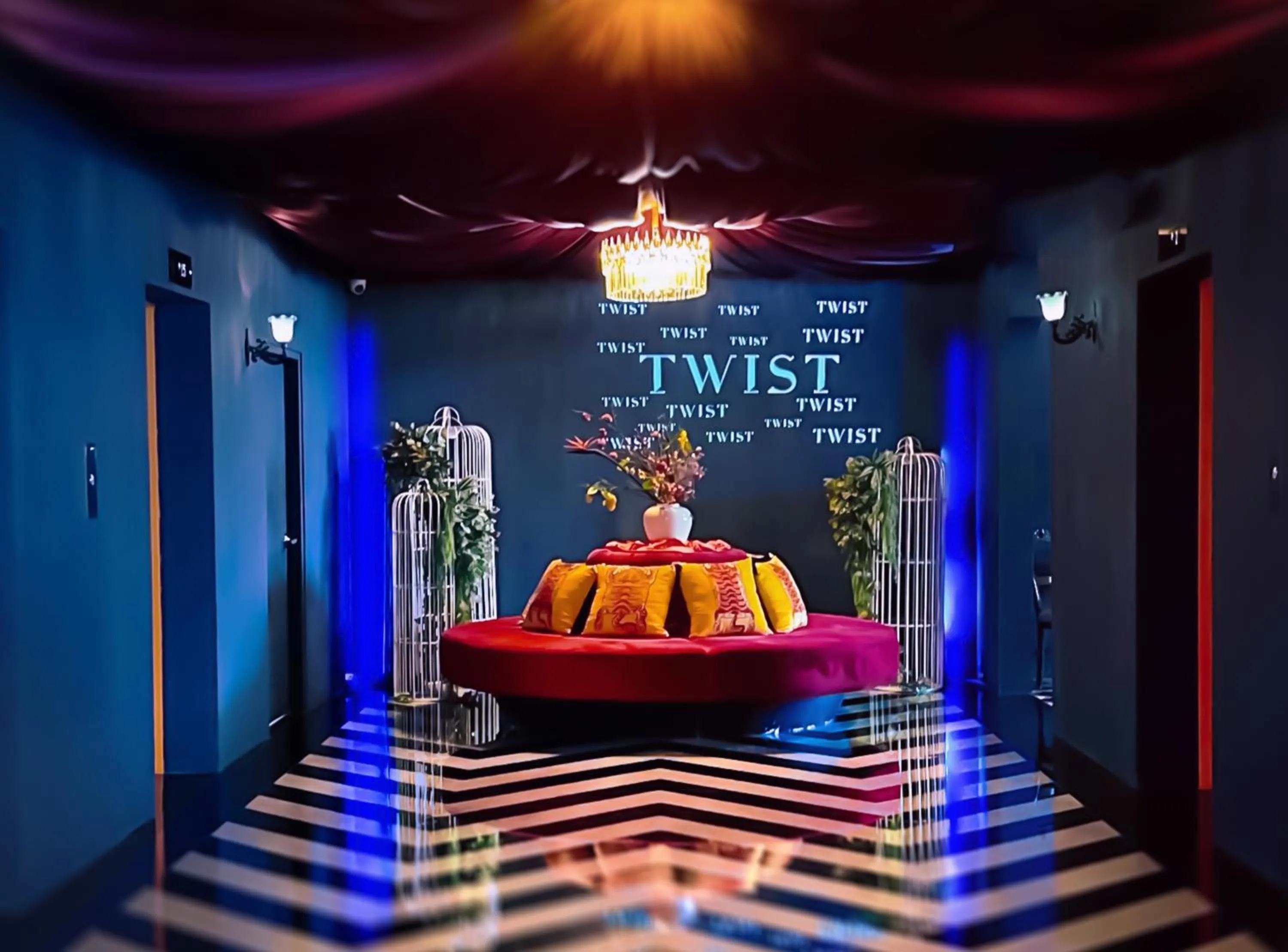 Restaurant/places to eat in Royal Phuket City Hotel