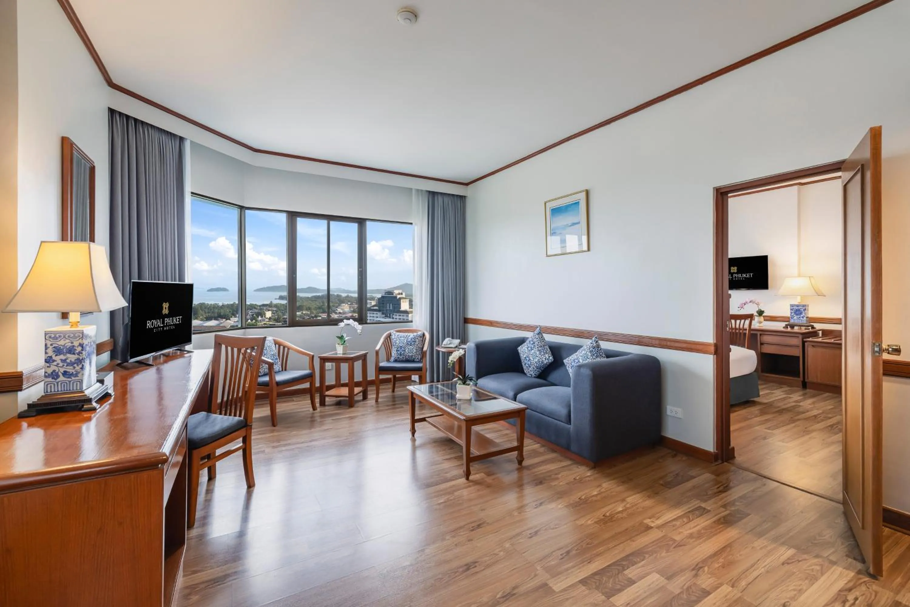 TV and multimedia in Royal Phuket City Hotel