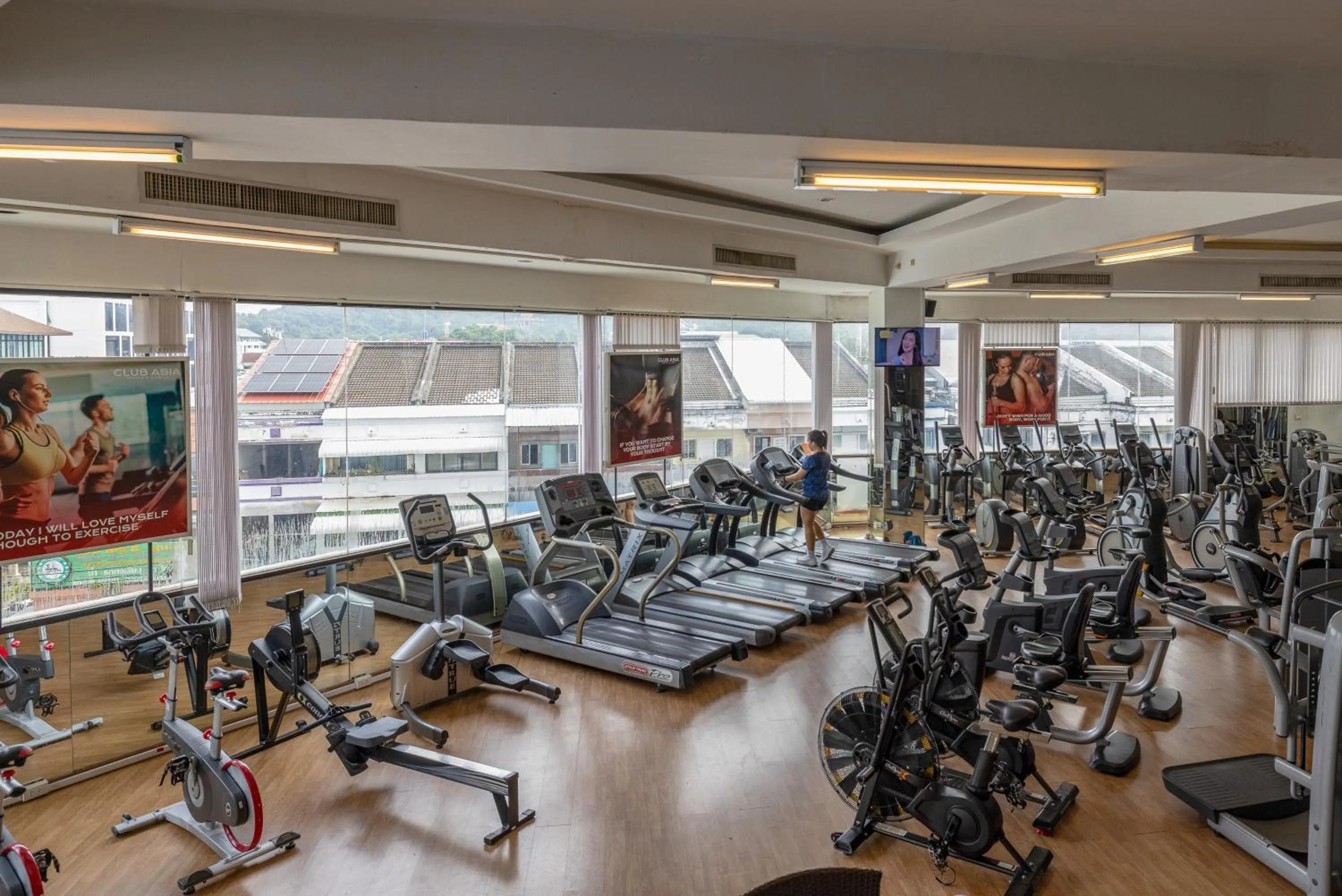 Fitness centre/facilities in Royal Phuket City Hotel