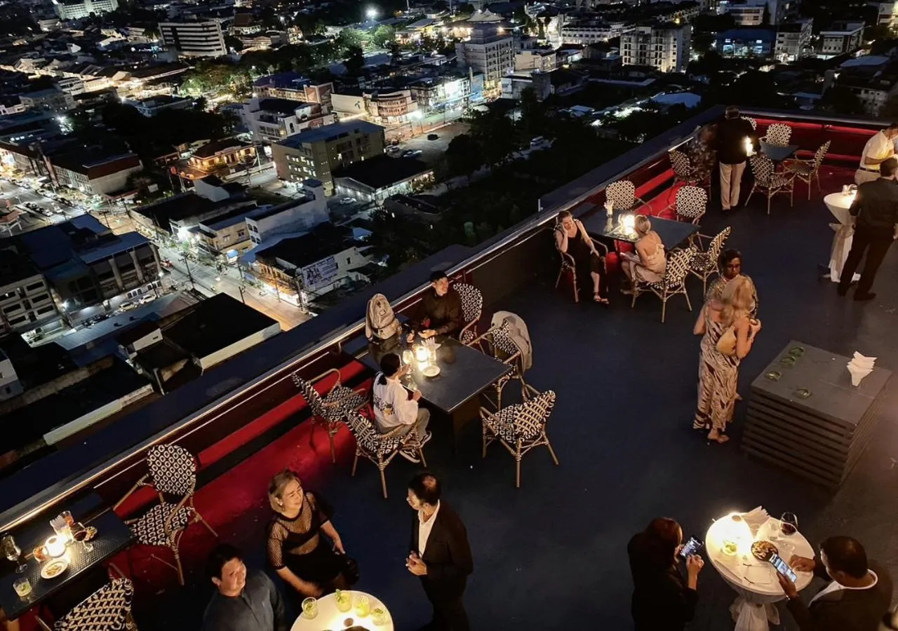 Restaurant/places to eat in Royal Phuket City Hotel