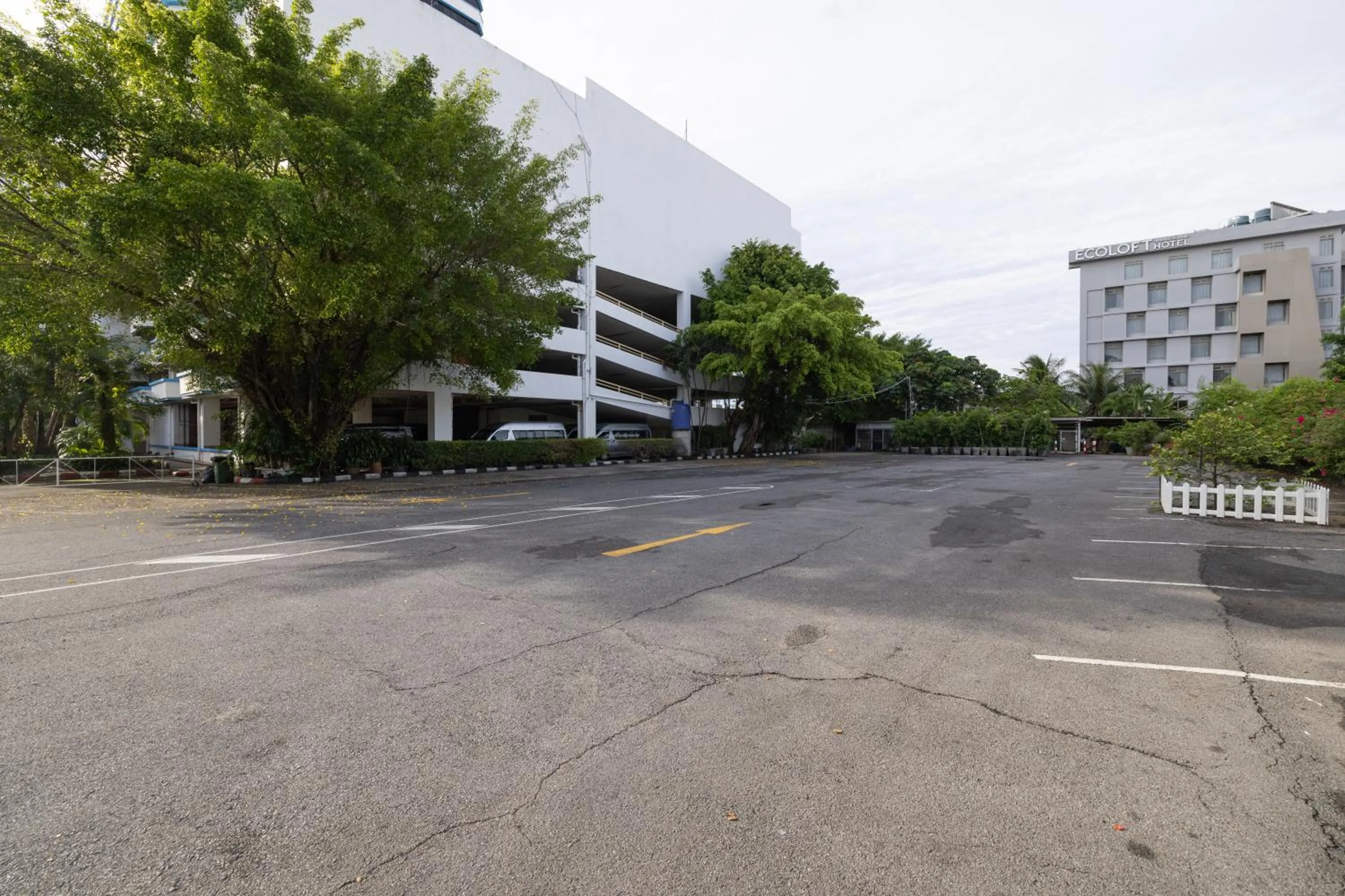 Parking in Royal Phuket City Hotel