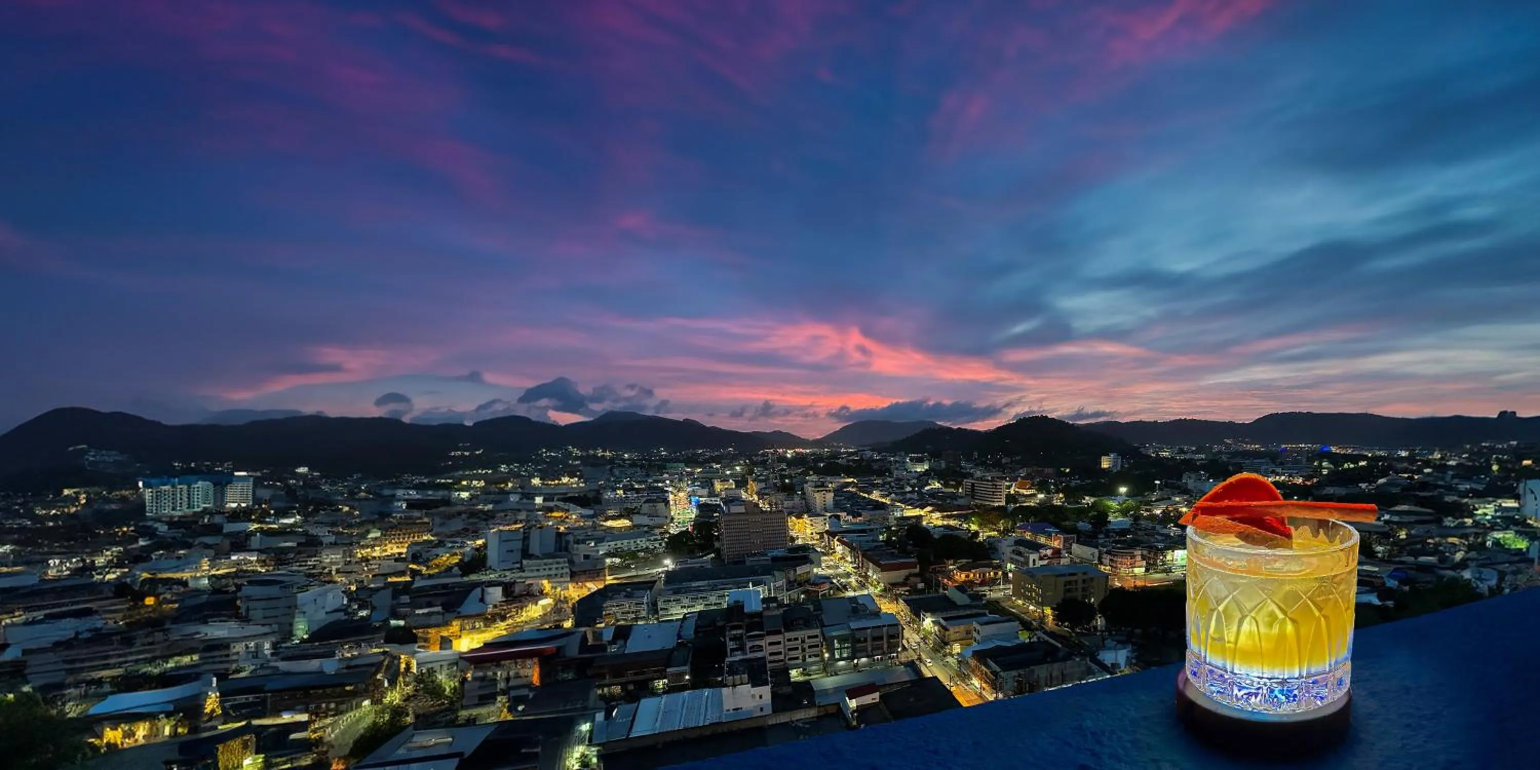 Restaurant/places to eat in Royal Phuket City Hotel