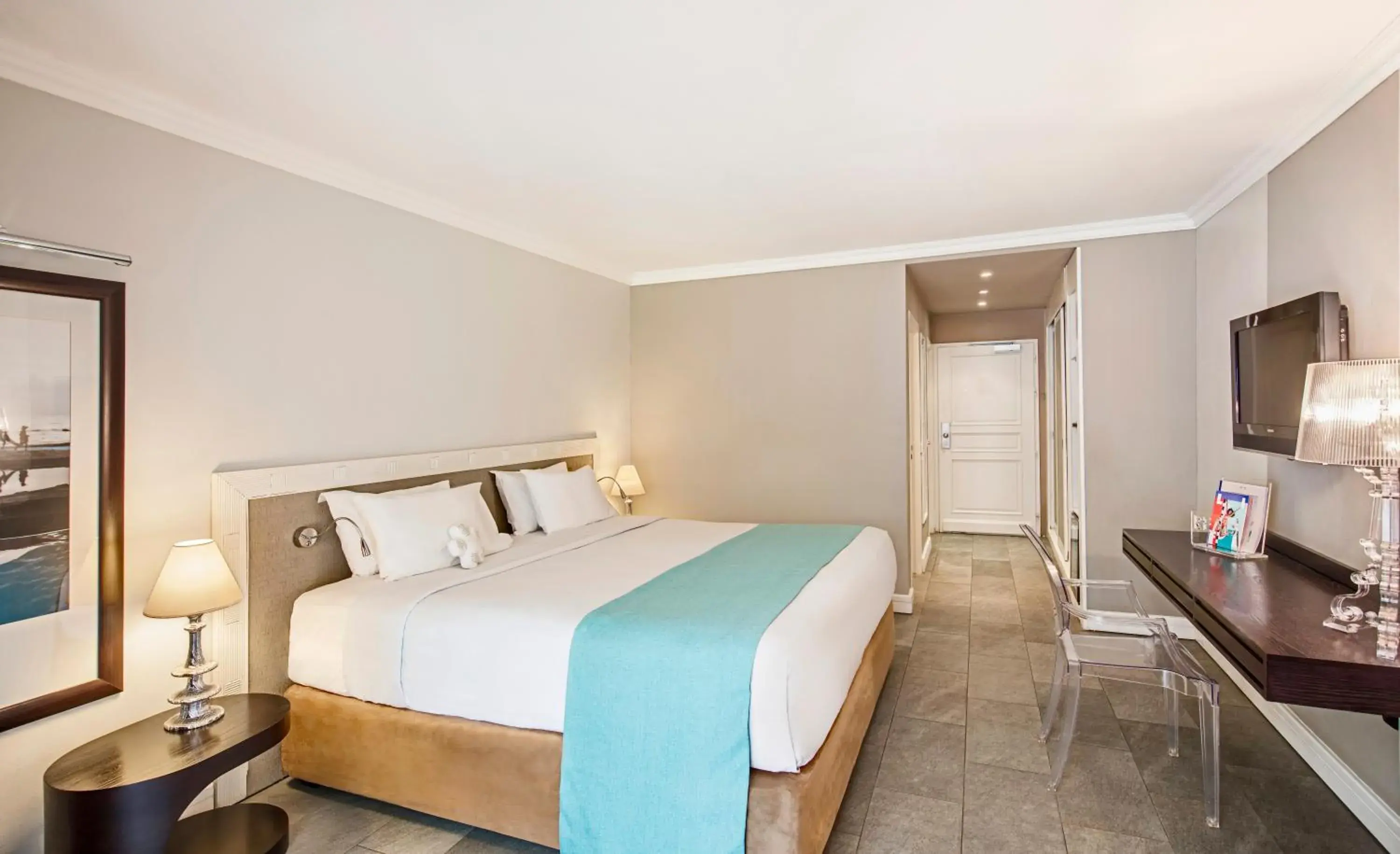 Deluxe Room - single occupancy in LUX* Saint Gilles Resort Deluxe Room - single occupancy in LUX* Saint Gilles Resort