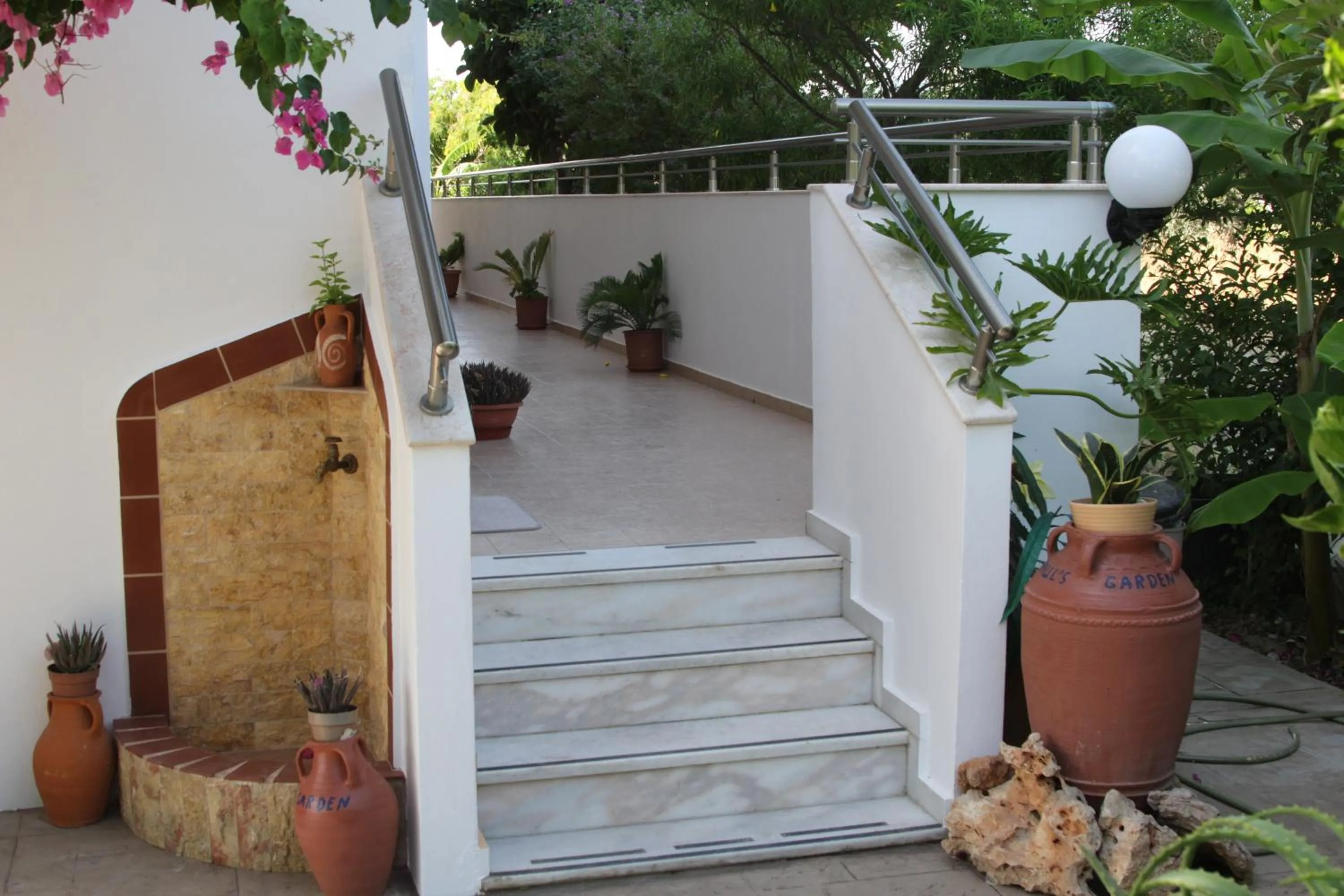 Balcony/Terrace in Paul's Garden Studios