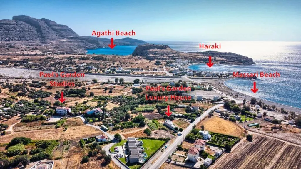 Property building in Paul's Garden Studios