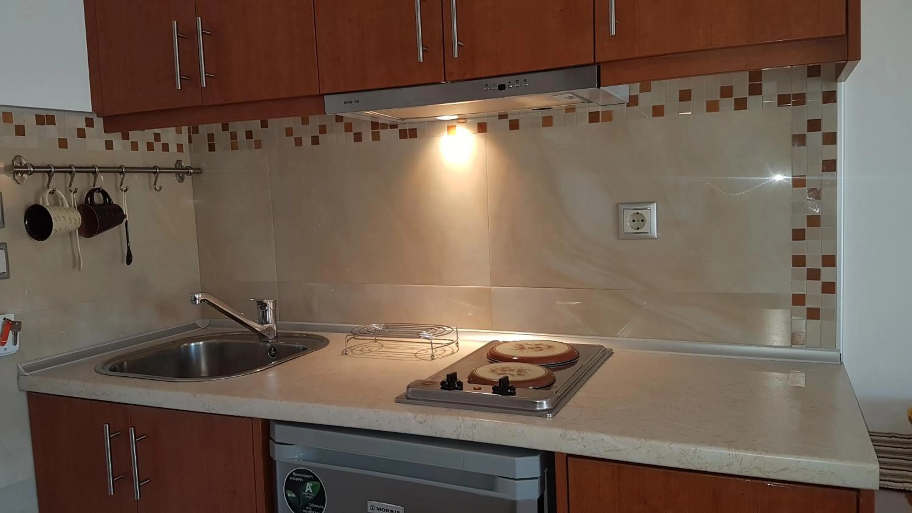 Kitchen or kitchenette in Paul's Garden Studios