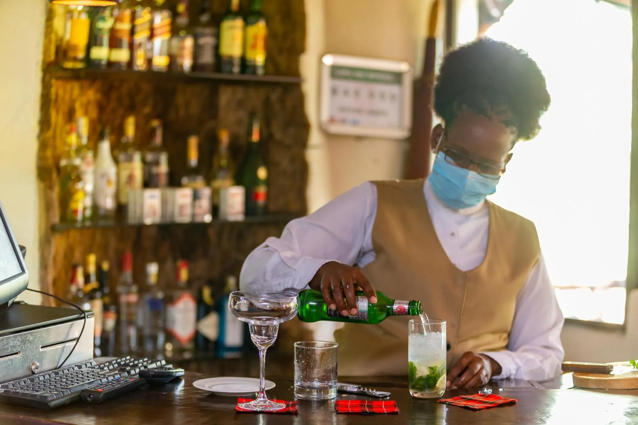 Lounge or bar in PrideInn Mara Camp & Cottages