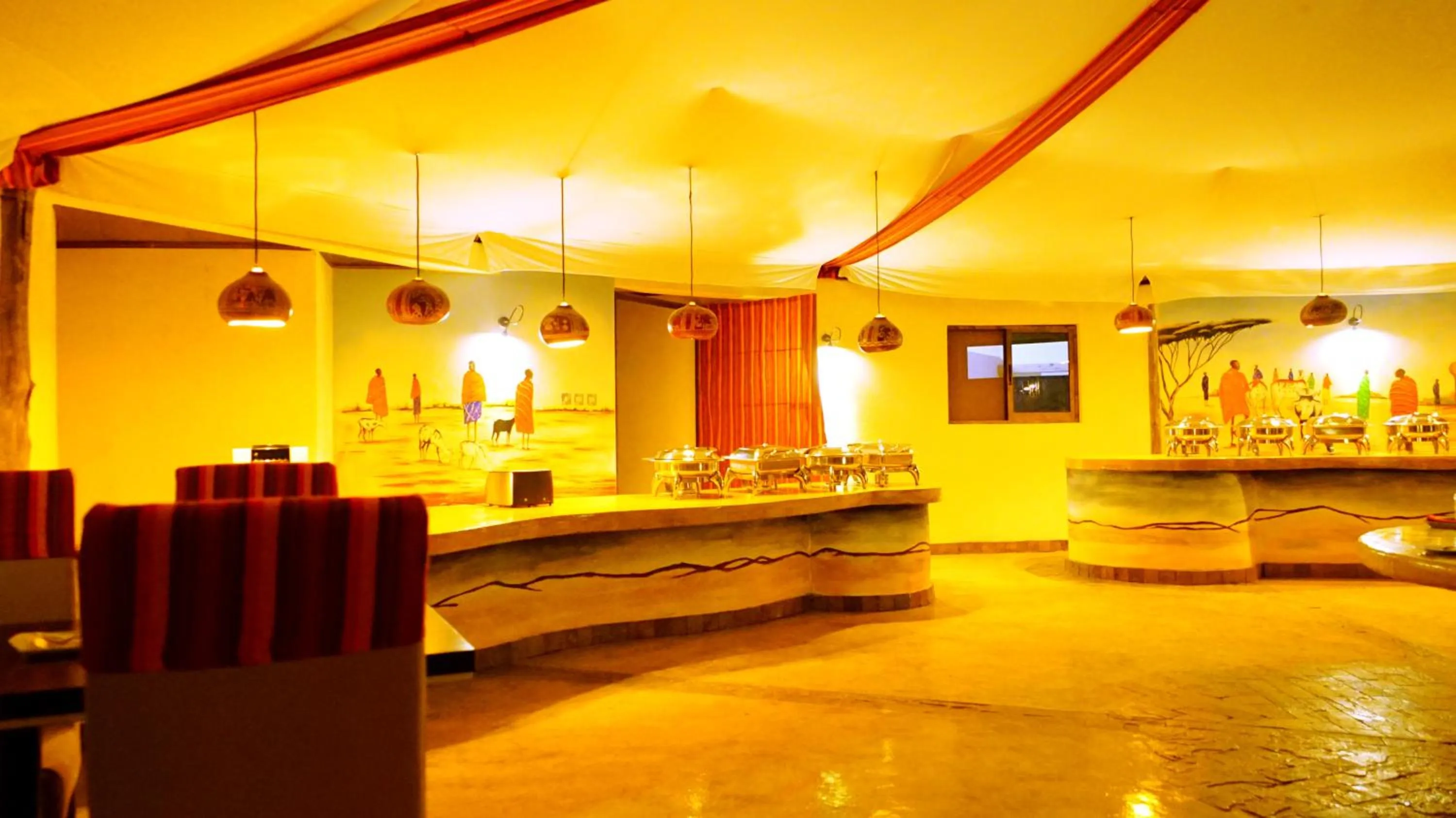 Dinner in PrideInn Mara Camp & Cottages