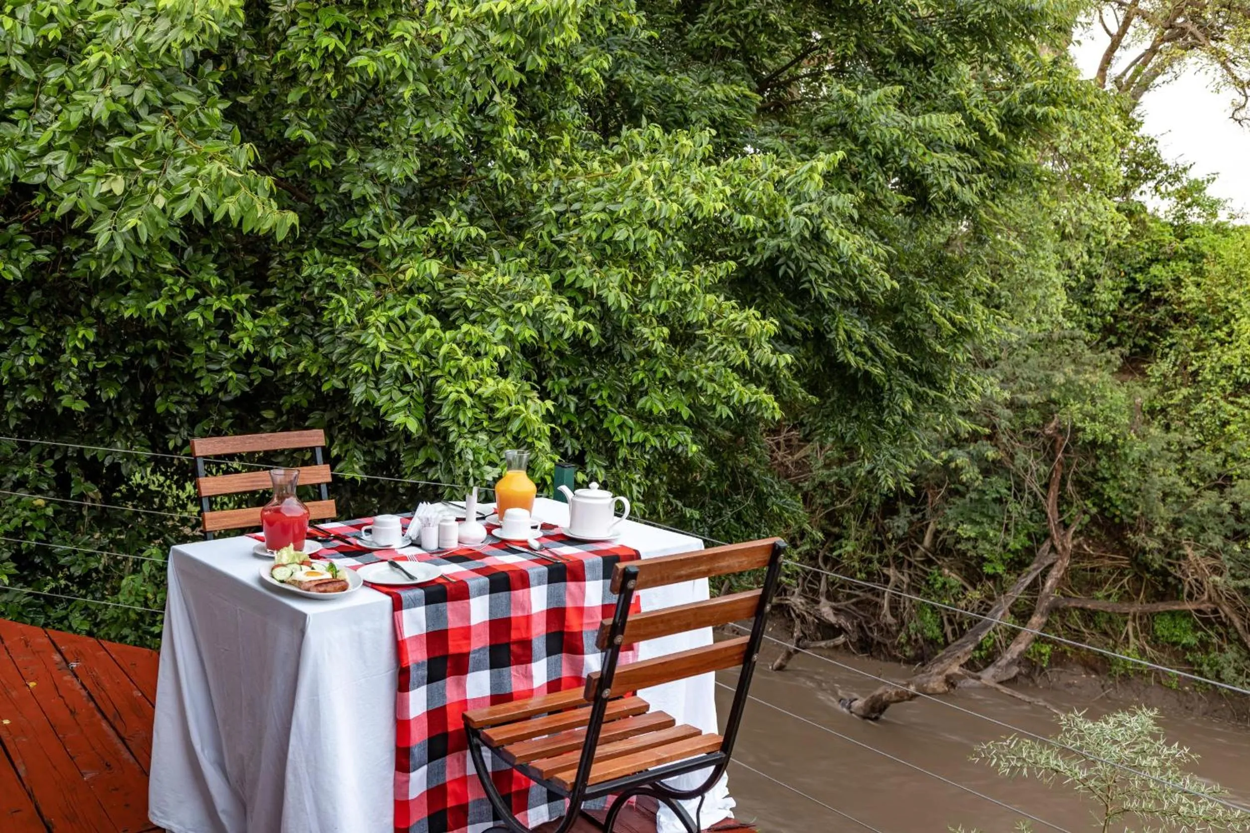 Food in PrideInn Mara Camp & Cottages