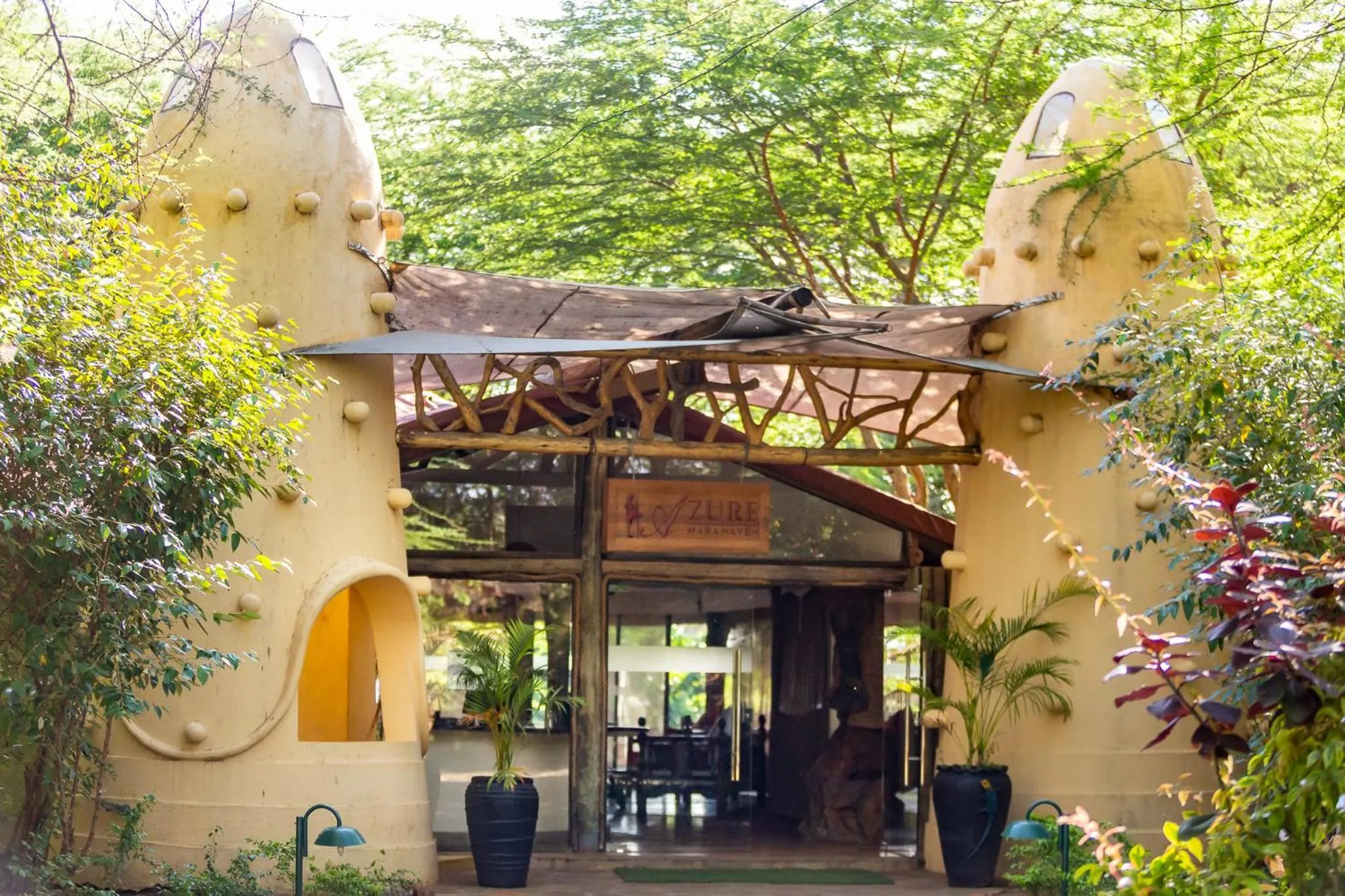 Facade/entrance in PrideInn Mara Camp & Cottages