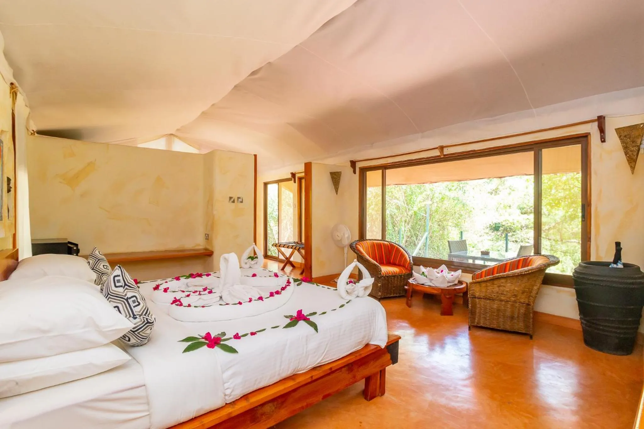 Photo of the whole room, Bed in PrideInn Mara Camp & Cottages