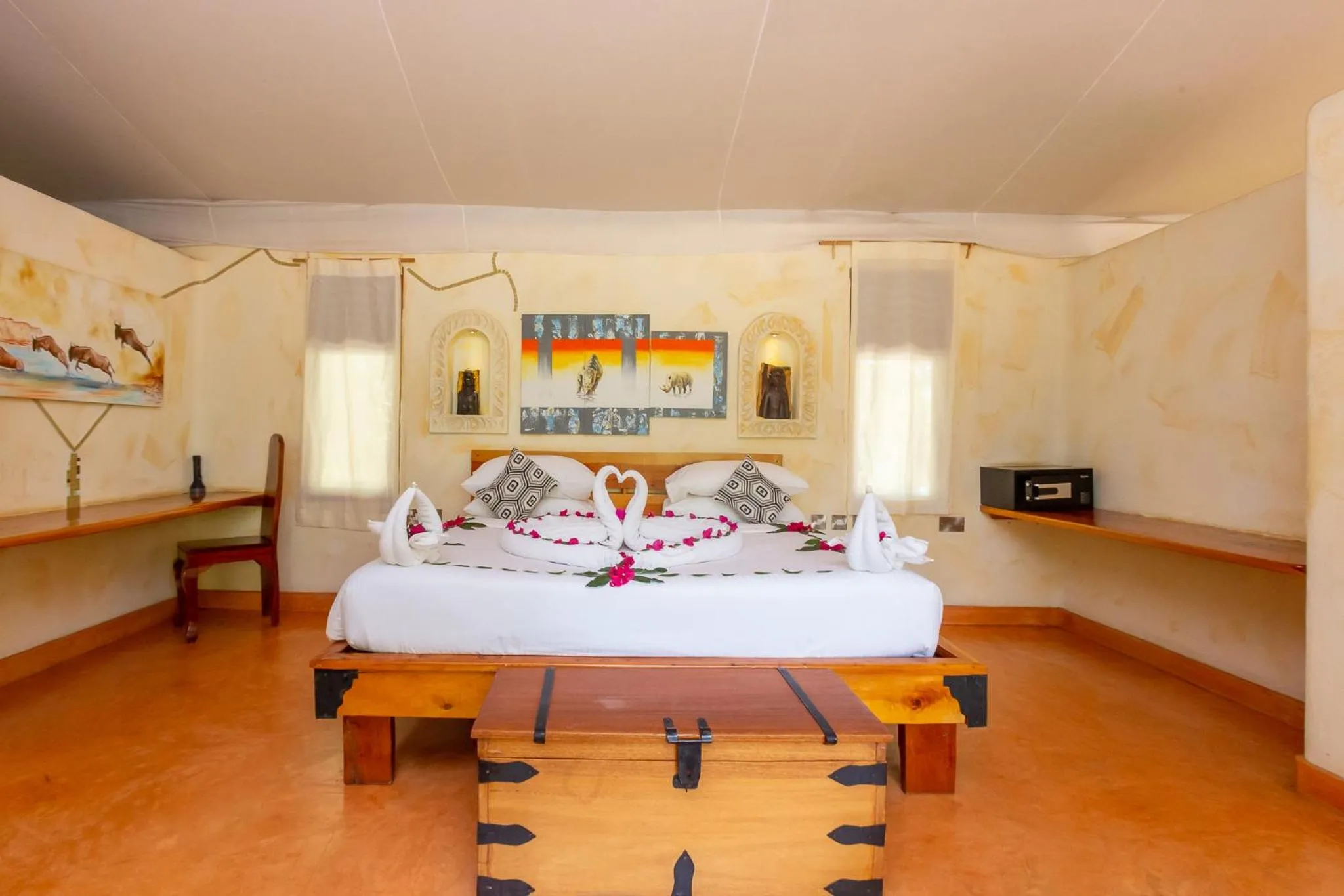 Photo of the whole room, Bed in PrideInn Mara Camp & Cottages