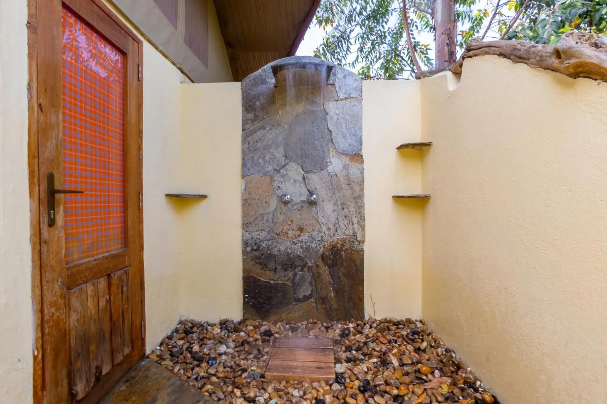Shower in PrideInn Mara Camp & Cottages