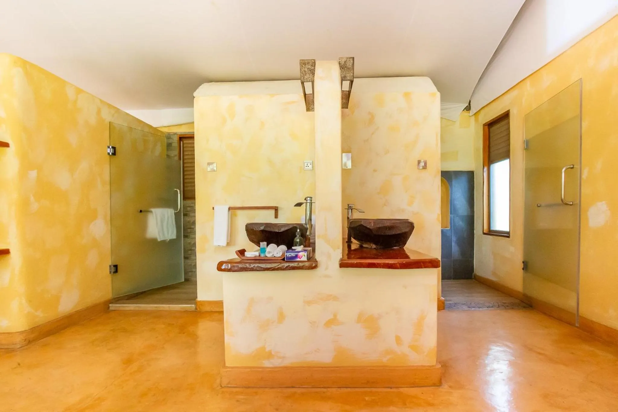 Bathroom in PrideInn Mara Camp & Cottages