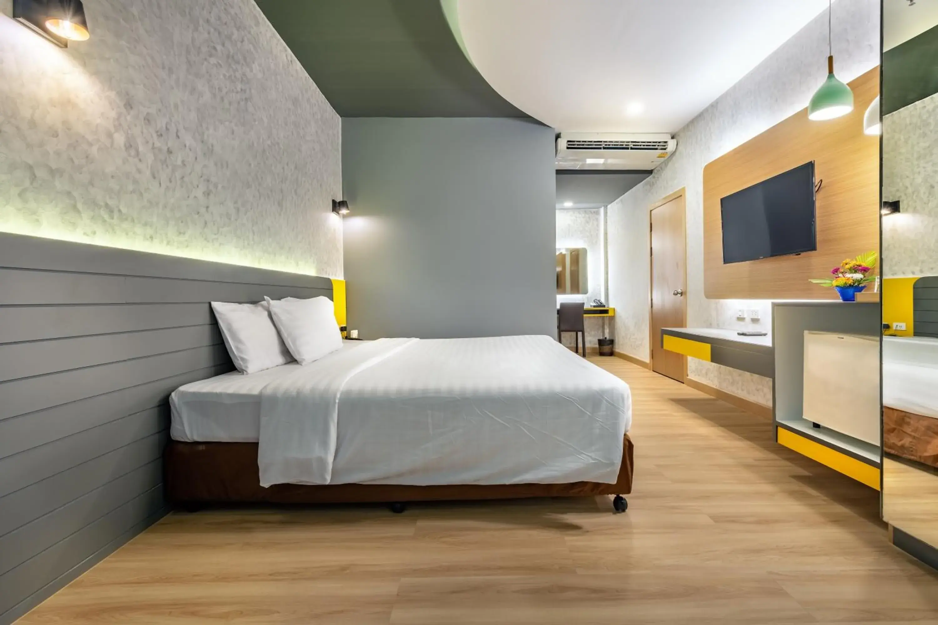 Deluxe Double Room - No Window in Qiu Hotel Sukhumvit SHA Plus Deluxe Double Room - No Window in Qiu Hotel Sukhumvit SHA Plus