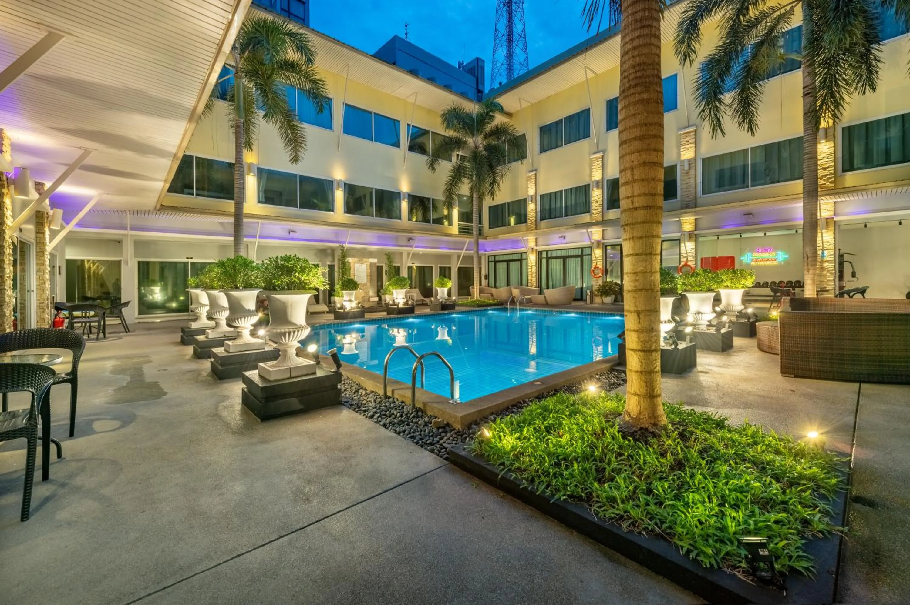 Patio in Qiu Hotel Sukhumvit - BTS On Nut Station