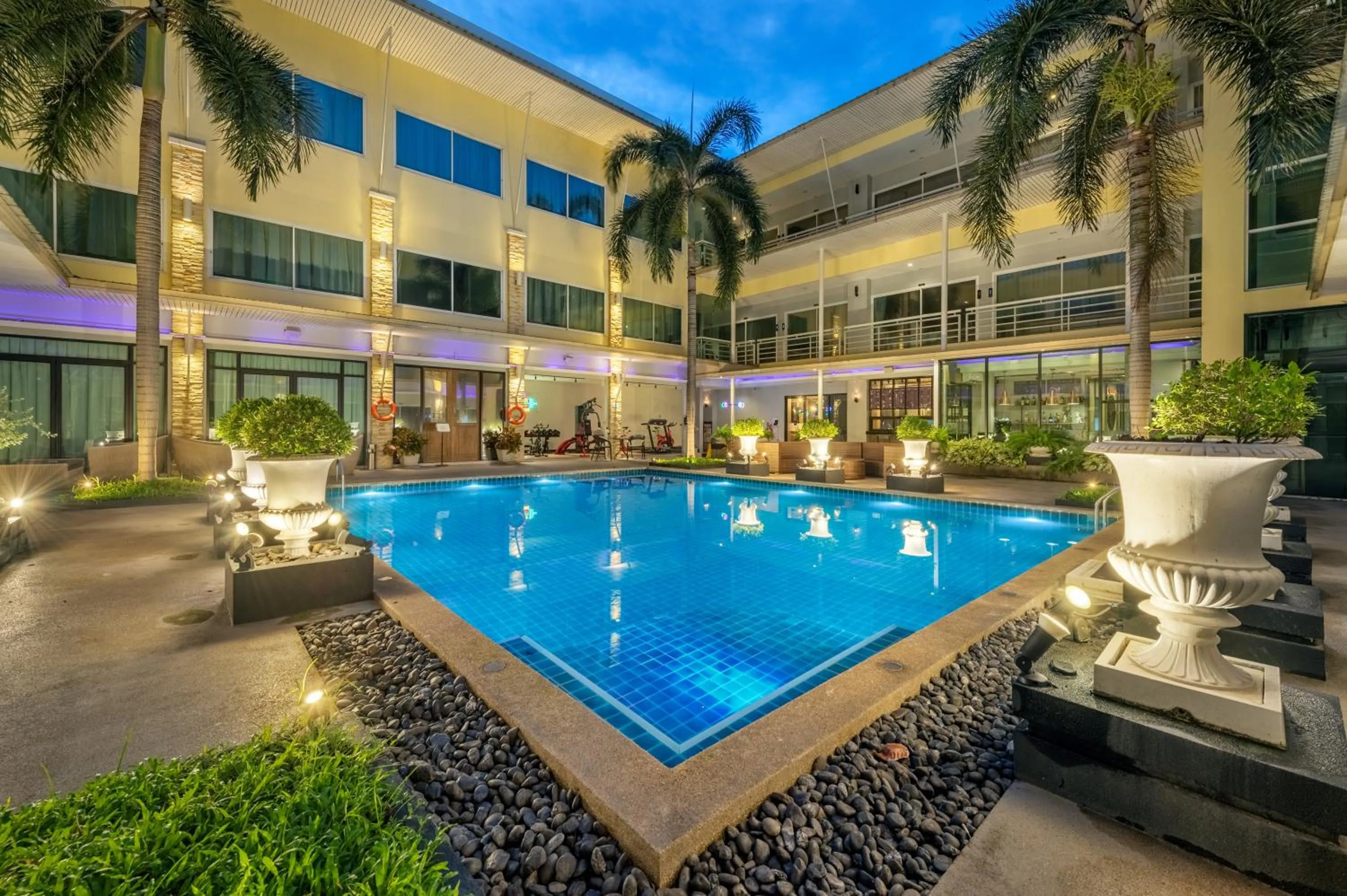 Property building in Qiu Hotel Sukhumvit - BTS On Nut Station