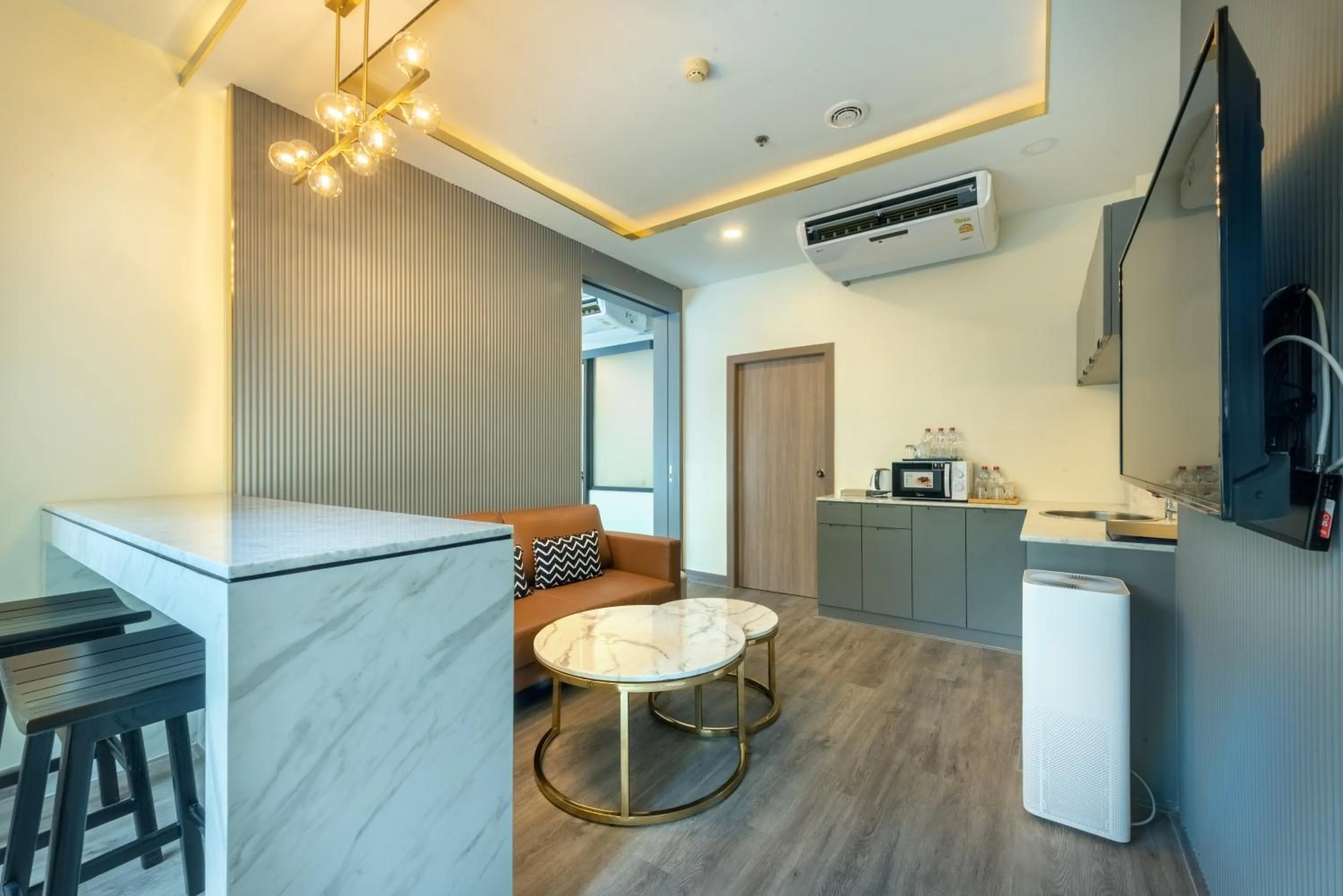 TV and multimedia in Qiu Hotel Sukhumvit - BTS On Nut Station