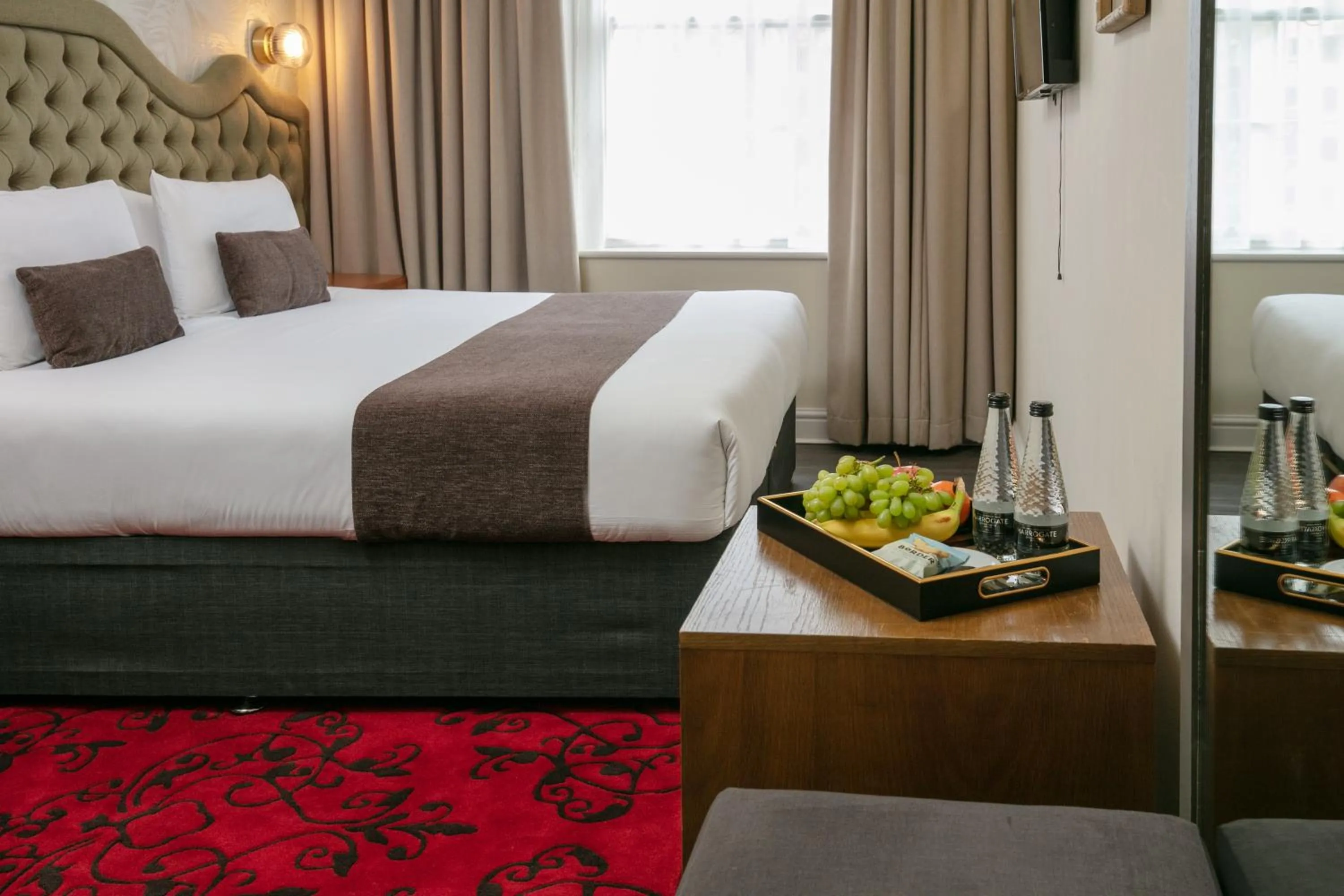 Photo of the whole room in Hotel Balmoral