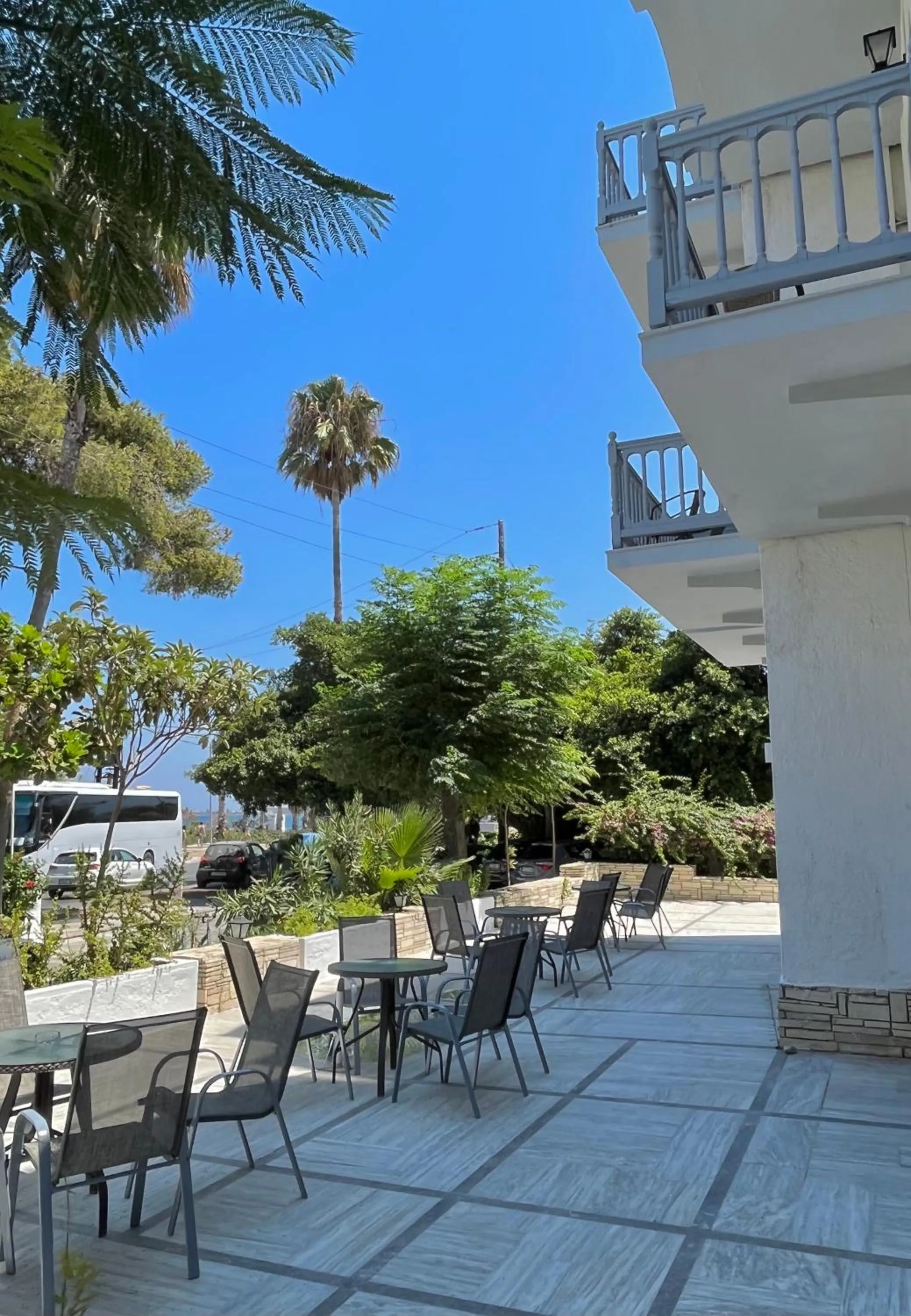 Theodorou Beach Hotel Apartments