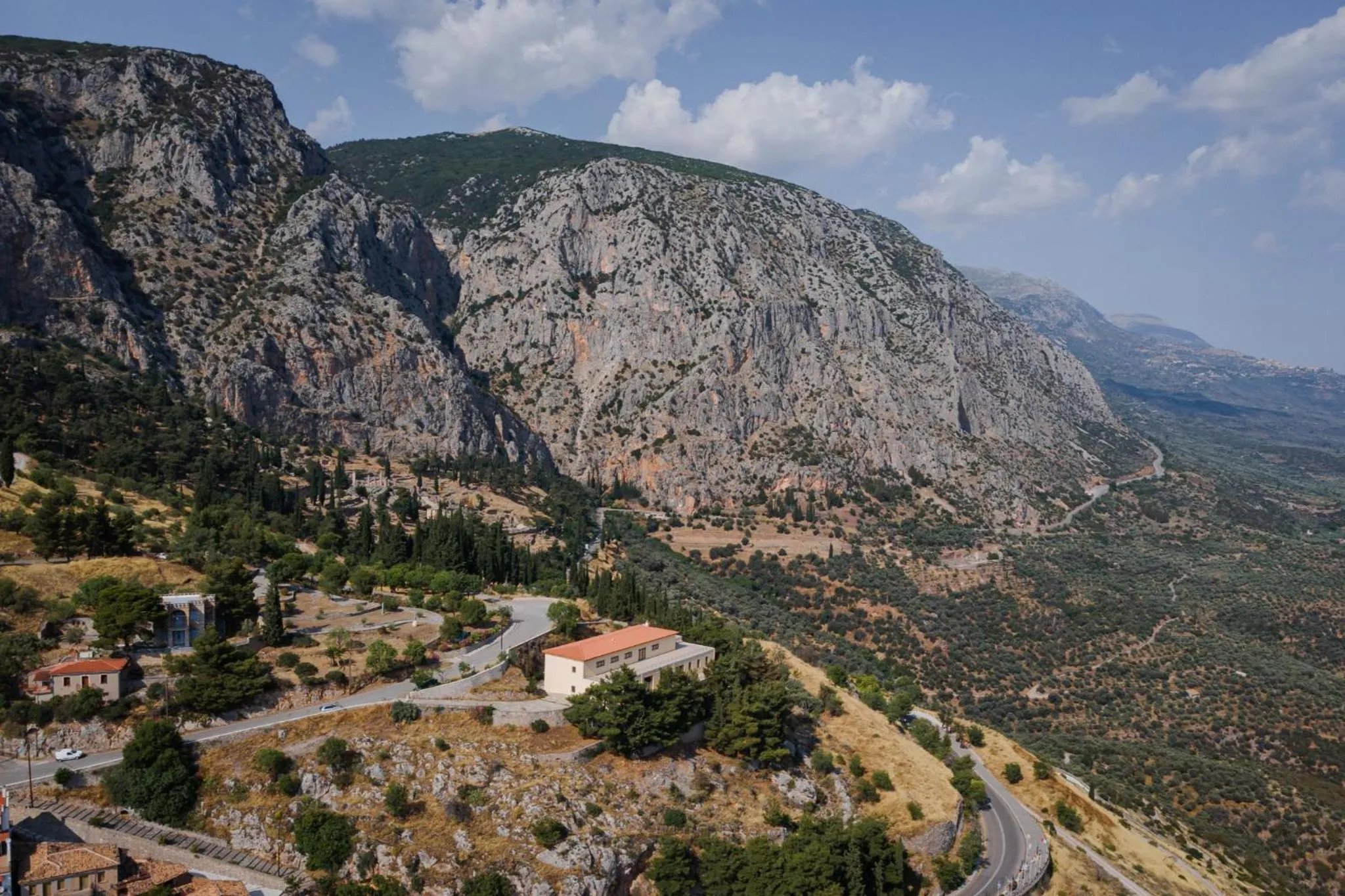 Day in Hotel Leto Delphi