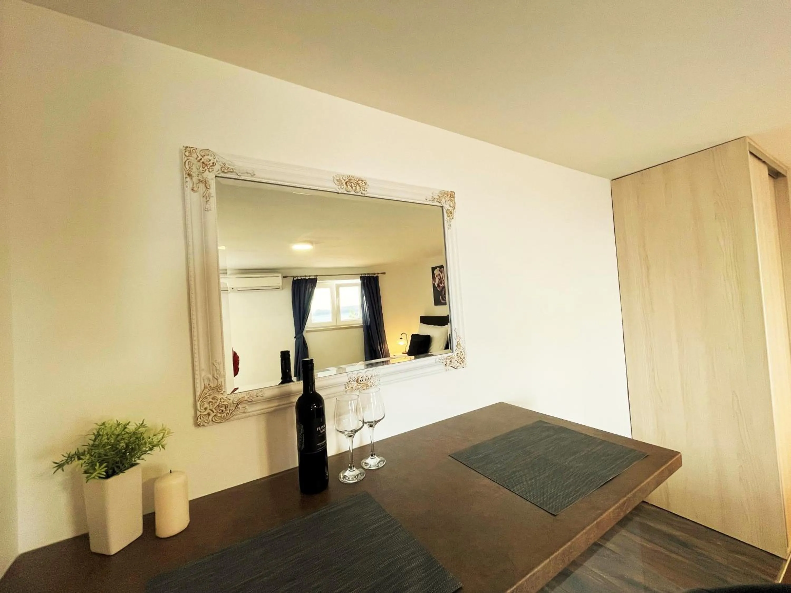 Dining area in Villa Sunset