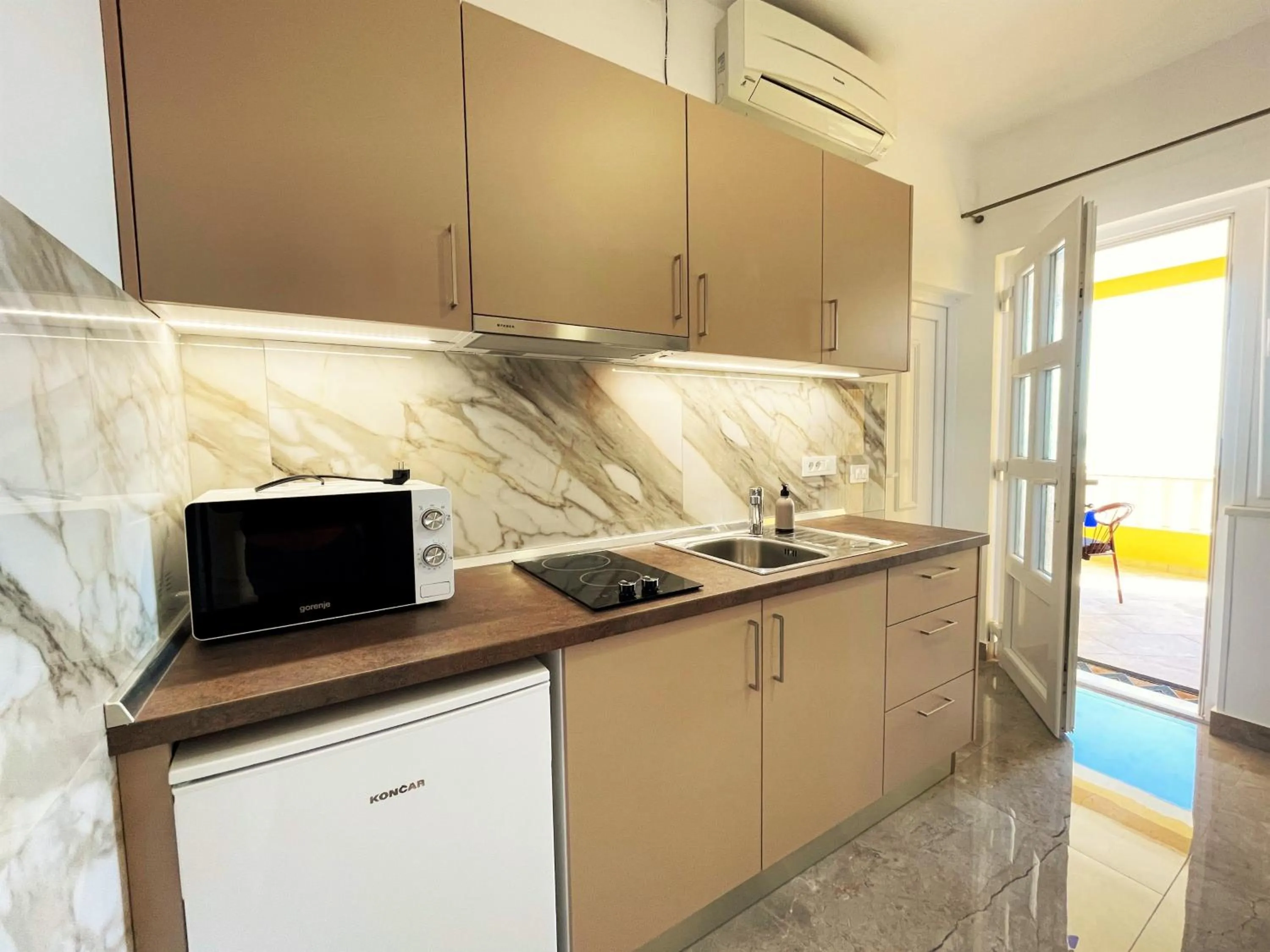 Kitchen or kitchenette in Villa Sunset