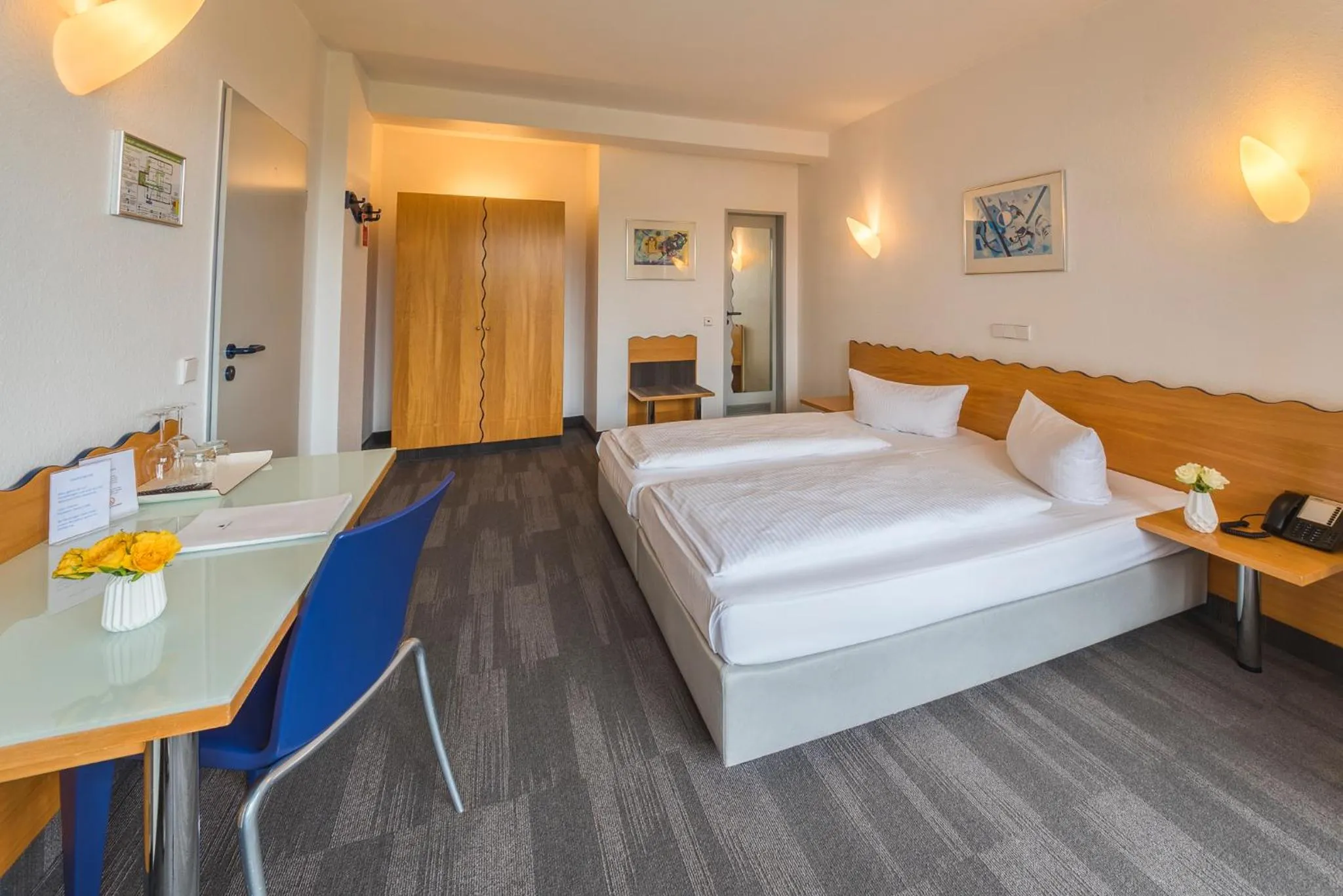 Bedroom, Bed in Hotel Ambiente