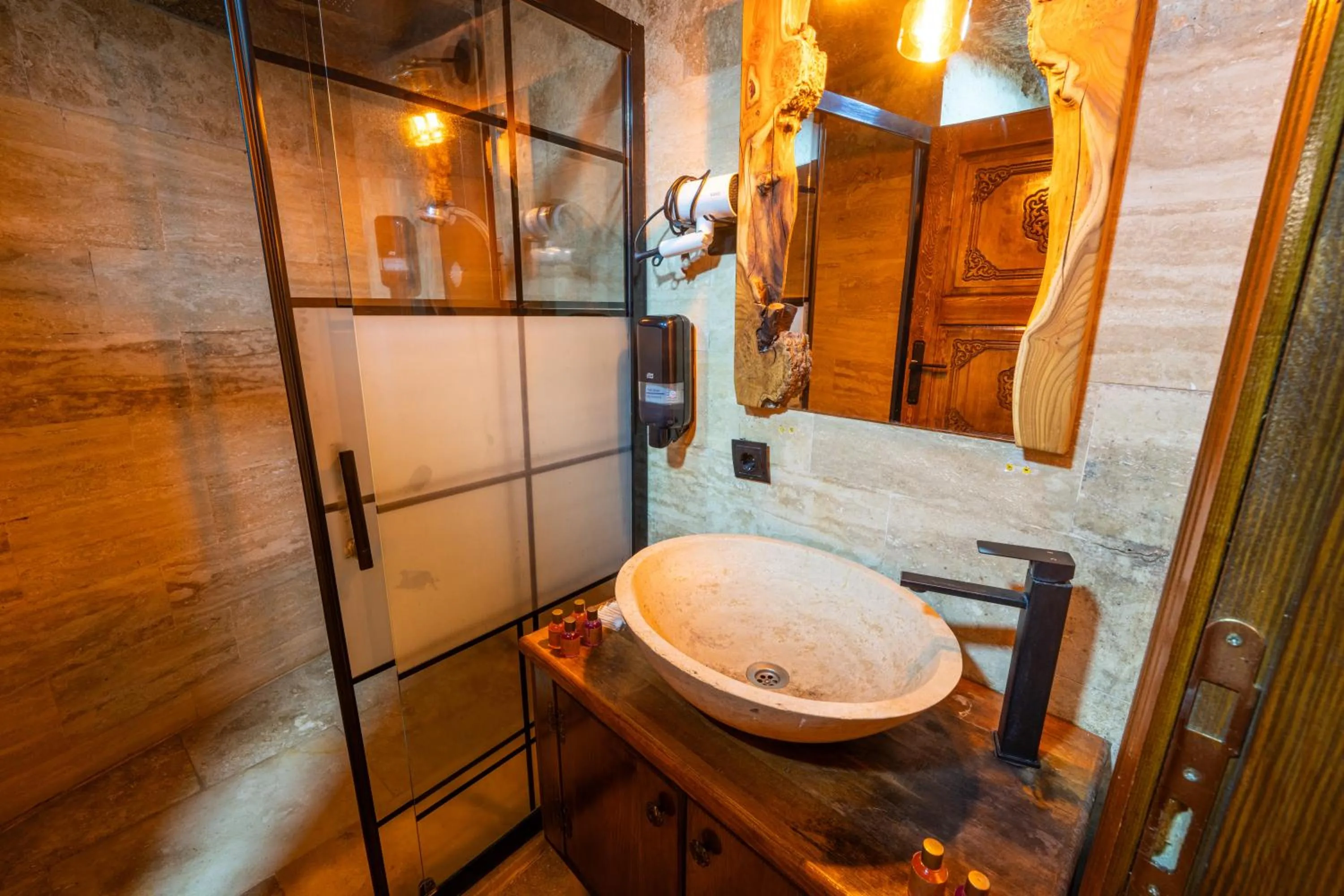 Bathroom in Sunset Cave