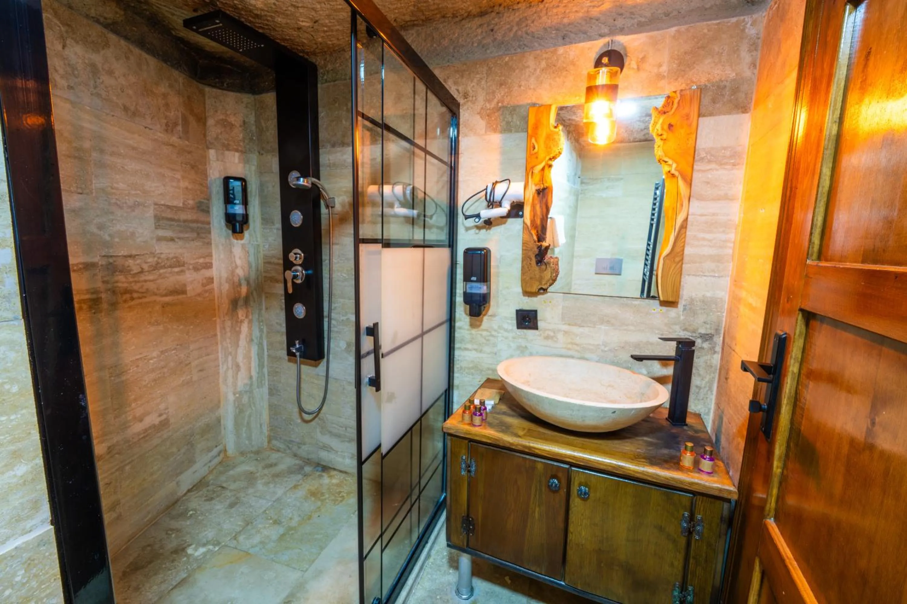 Bathroom in Sunset Cave