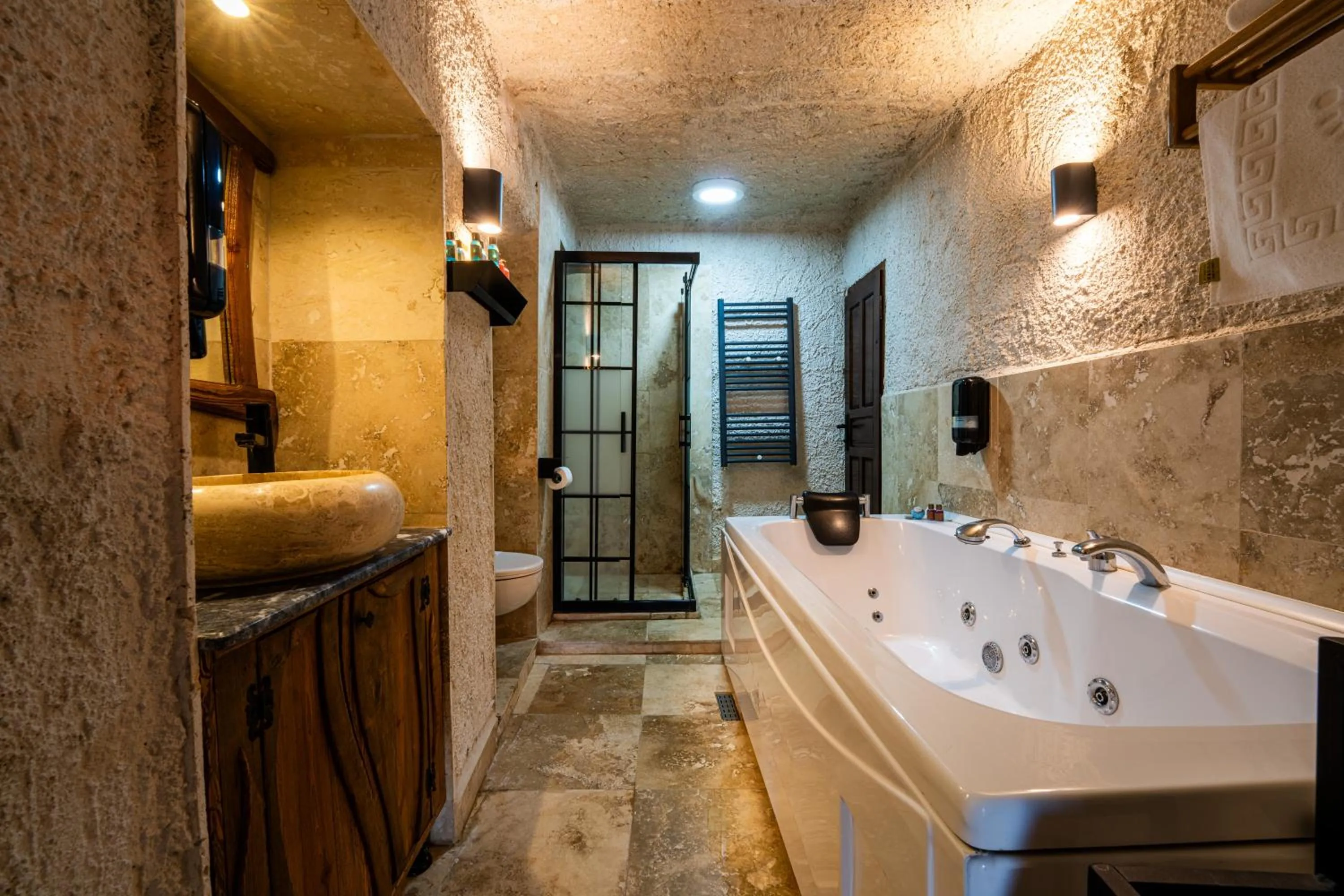Bathroom in Sunset Cave