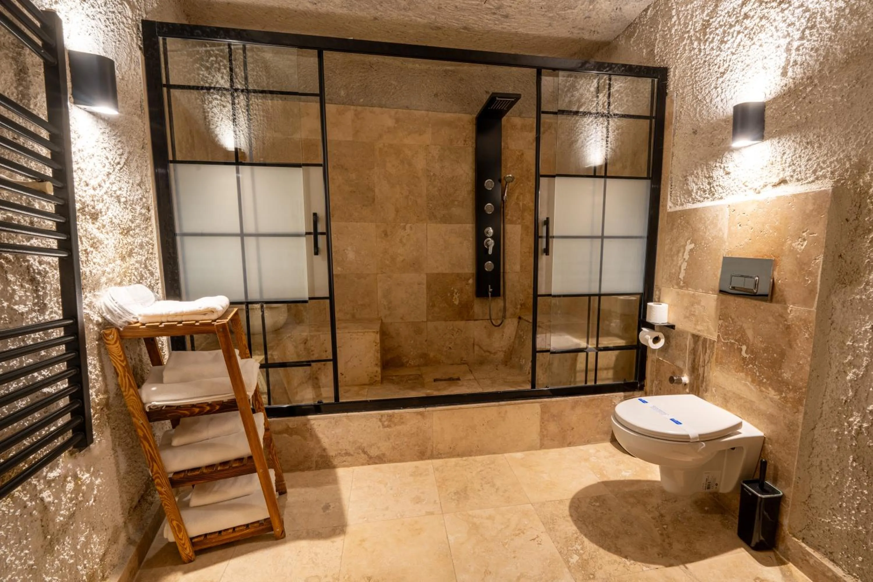 Bathroom in Sunset Cave