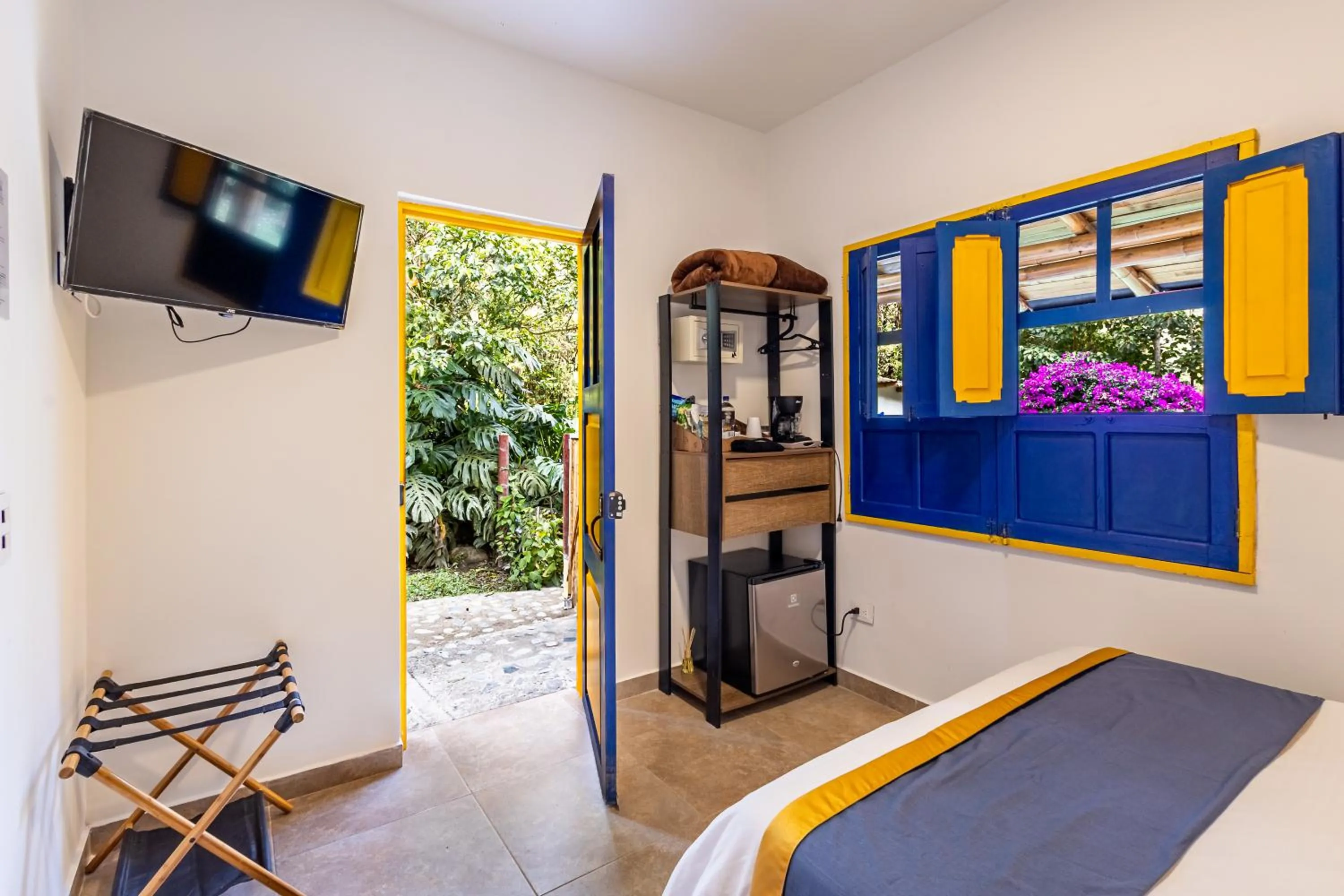 Garden view, Bed in Ecohotel Piedemonte